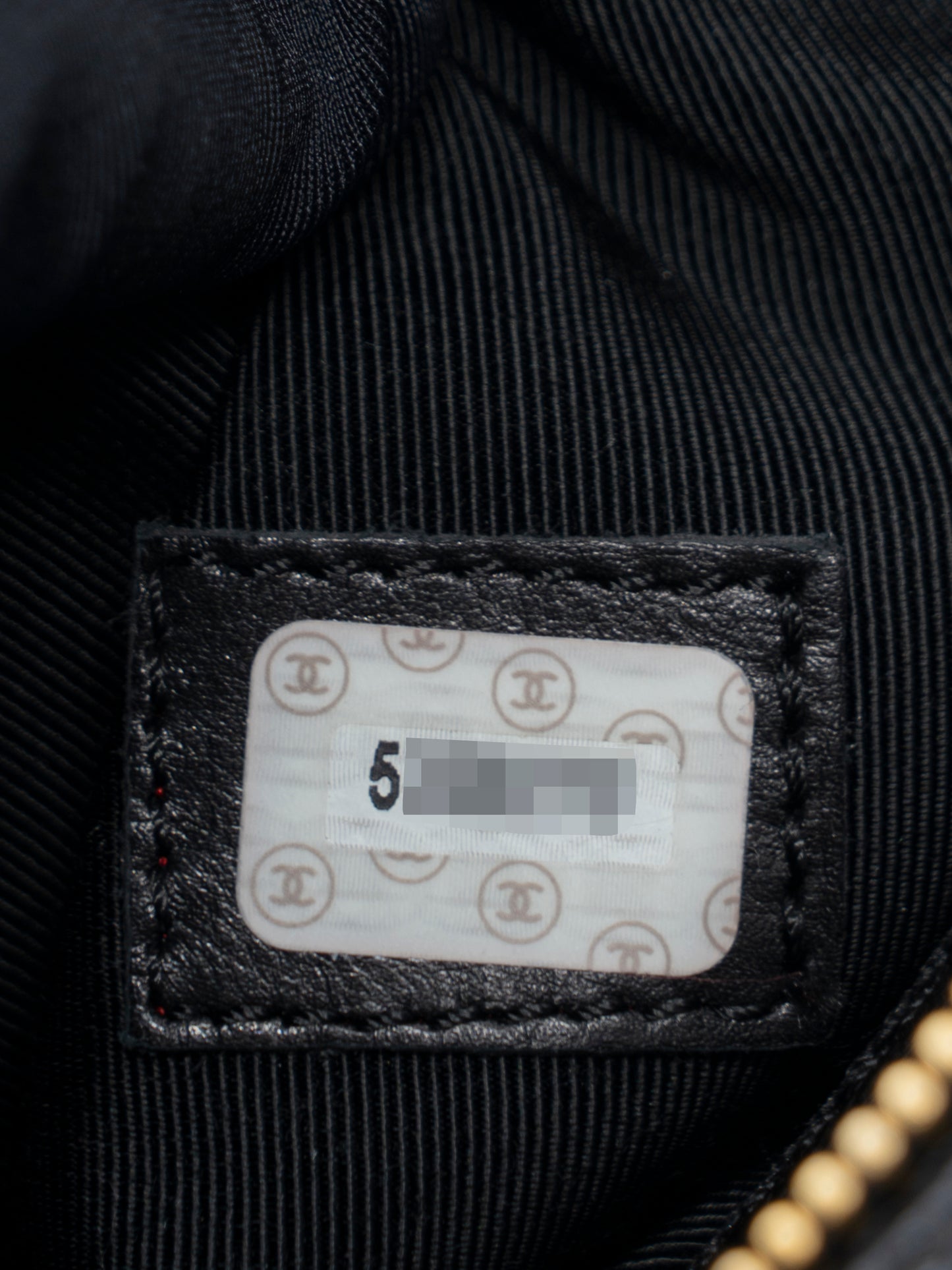 シャネル ロゴ チェーントートバッグ キャビアスキン ブラック ゴールド金具