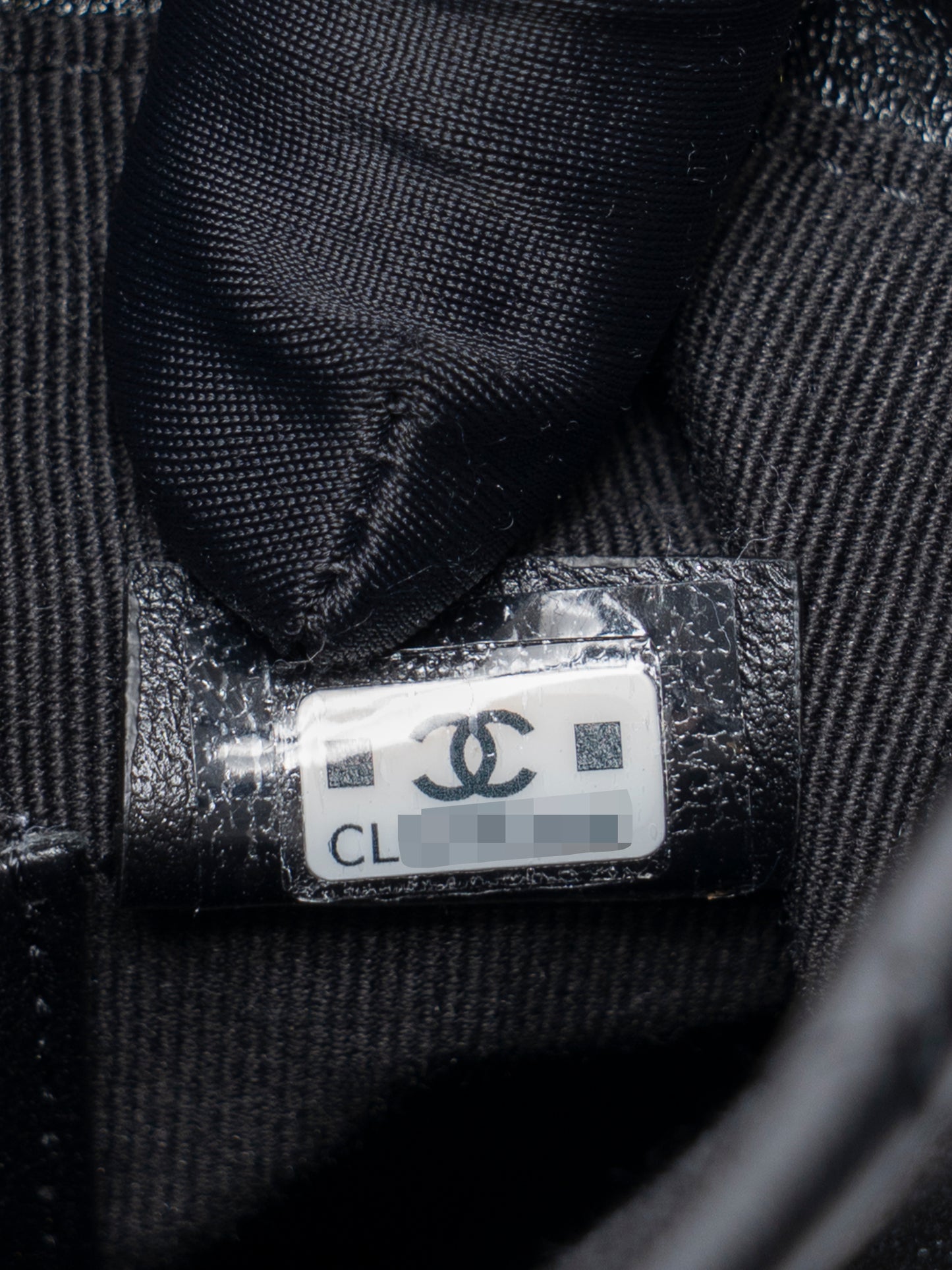 シャネル マトラッセ ランダムシリアル ミニ チェーンバゲットバッグ ラムスキン ブラック ゴールド金具