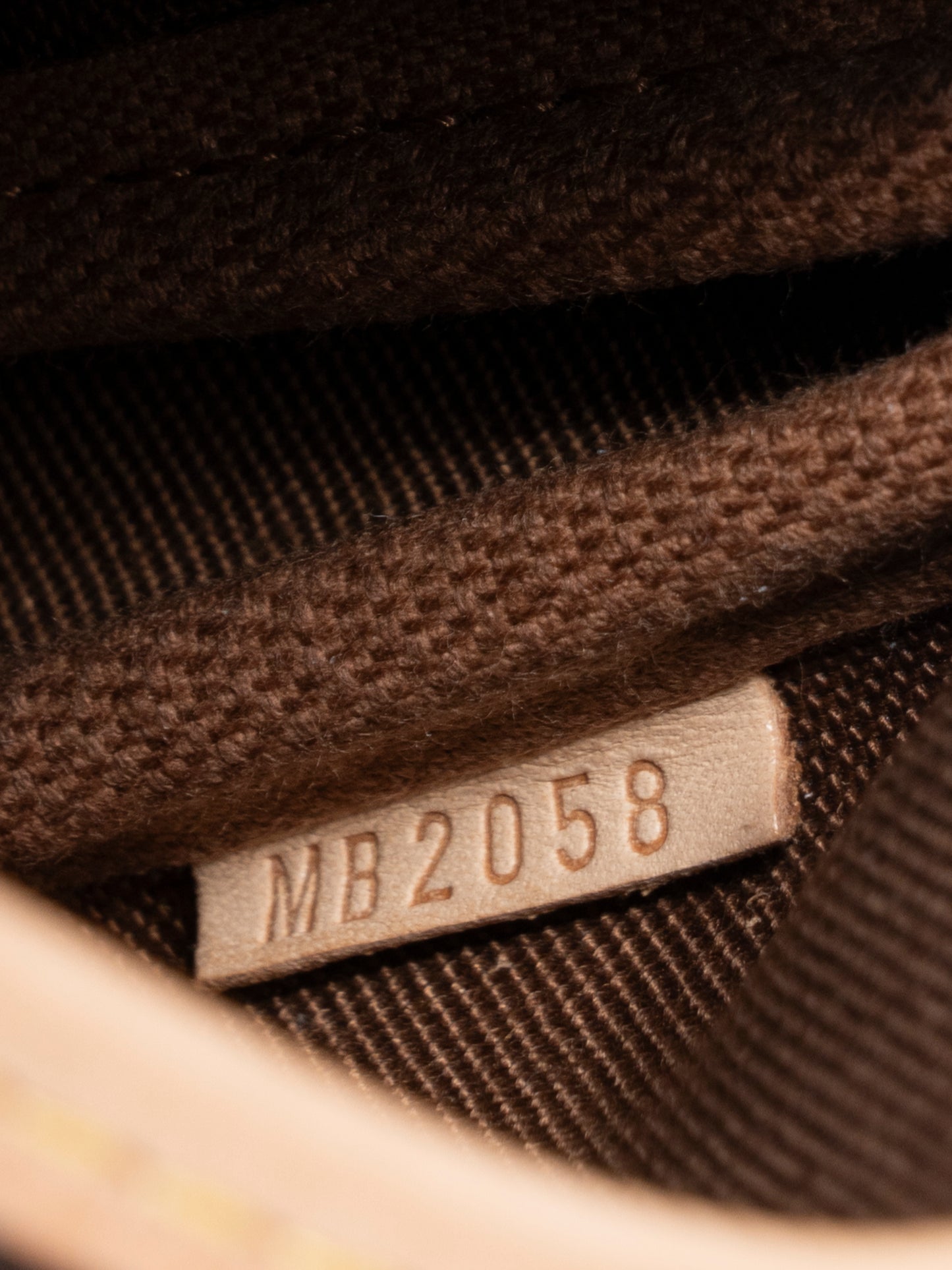 ルイ・ヴィトン M42256 ソミュール30 ショルダーバッグ モノグラムキャンバス ブラウン ゴールド金具