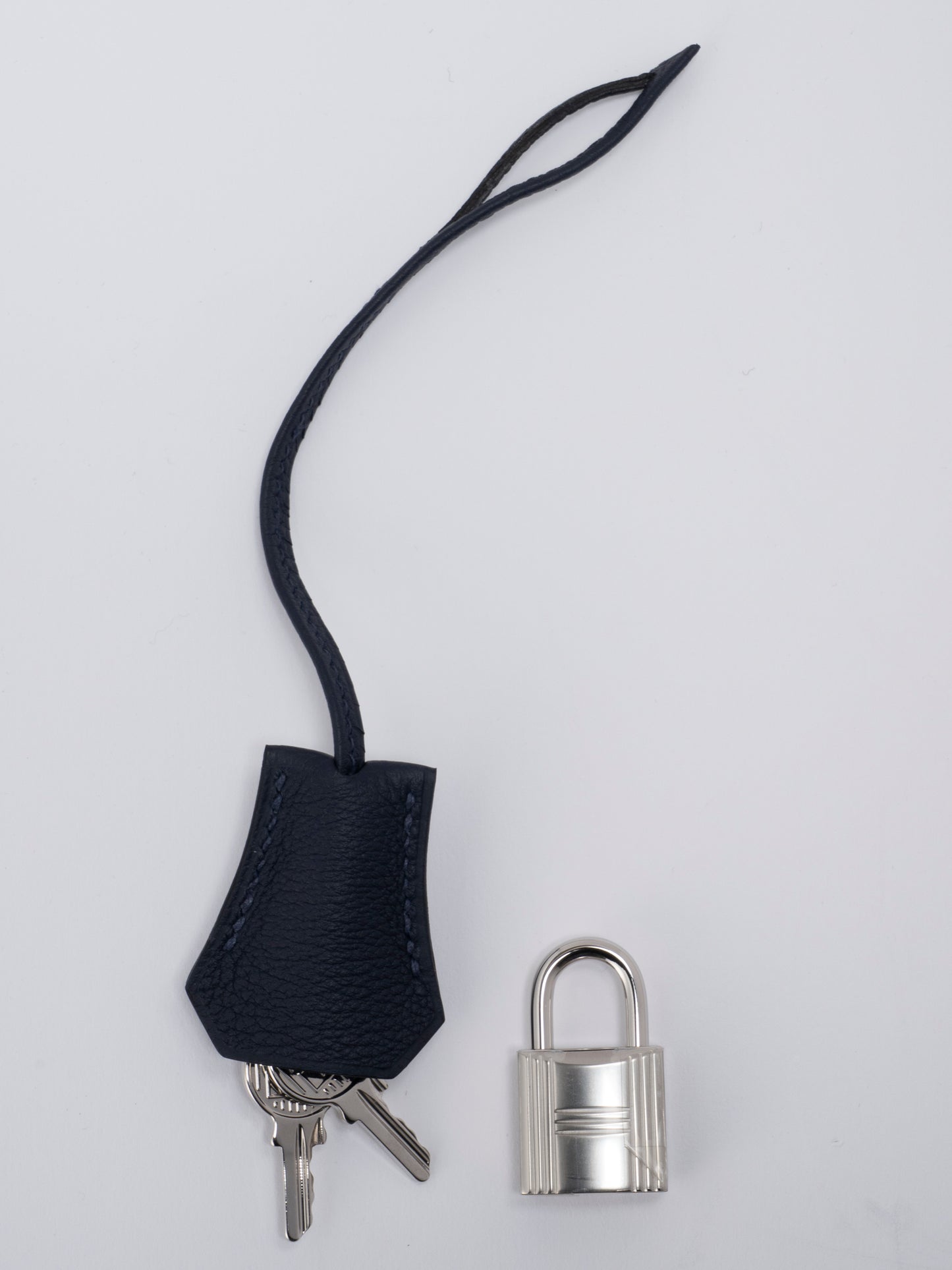 エルメス バーキン25 ハンドバッグ K刻:2025年 トゴ ブルーニュイ シルバー金具 新品