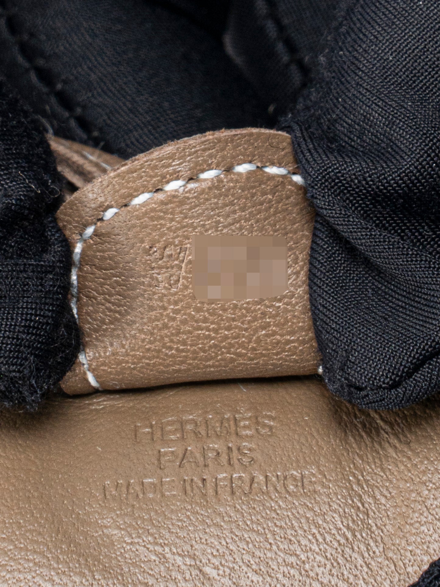 エルメス ロデオ ペガサスPM チャーム W刻:2024年 エトゥープ 新品