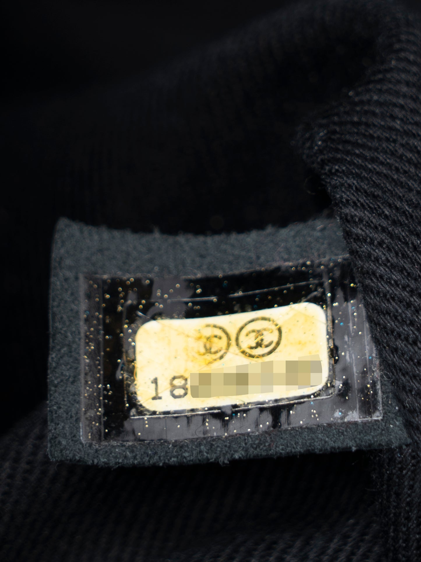 シャネル ワイルドステッチ チェーントートバッグ カーフスキン ブラック シルバー金具