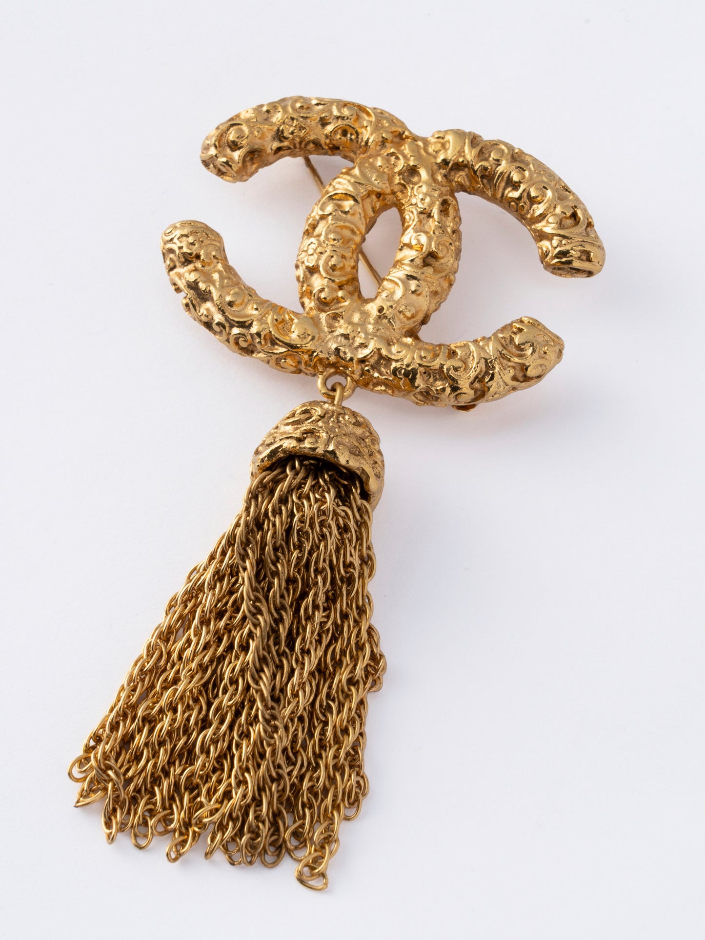 シャネル ココマーク フリンジ 溶岩 ブローチ 金メッキ ゴールド