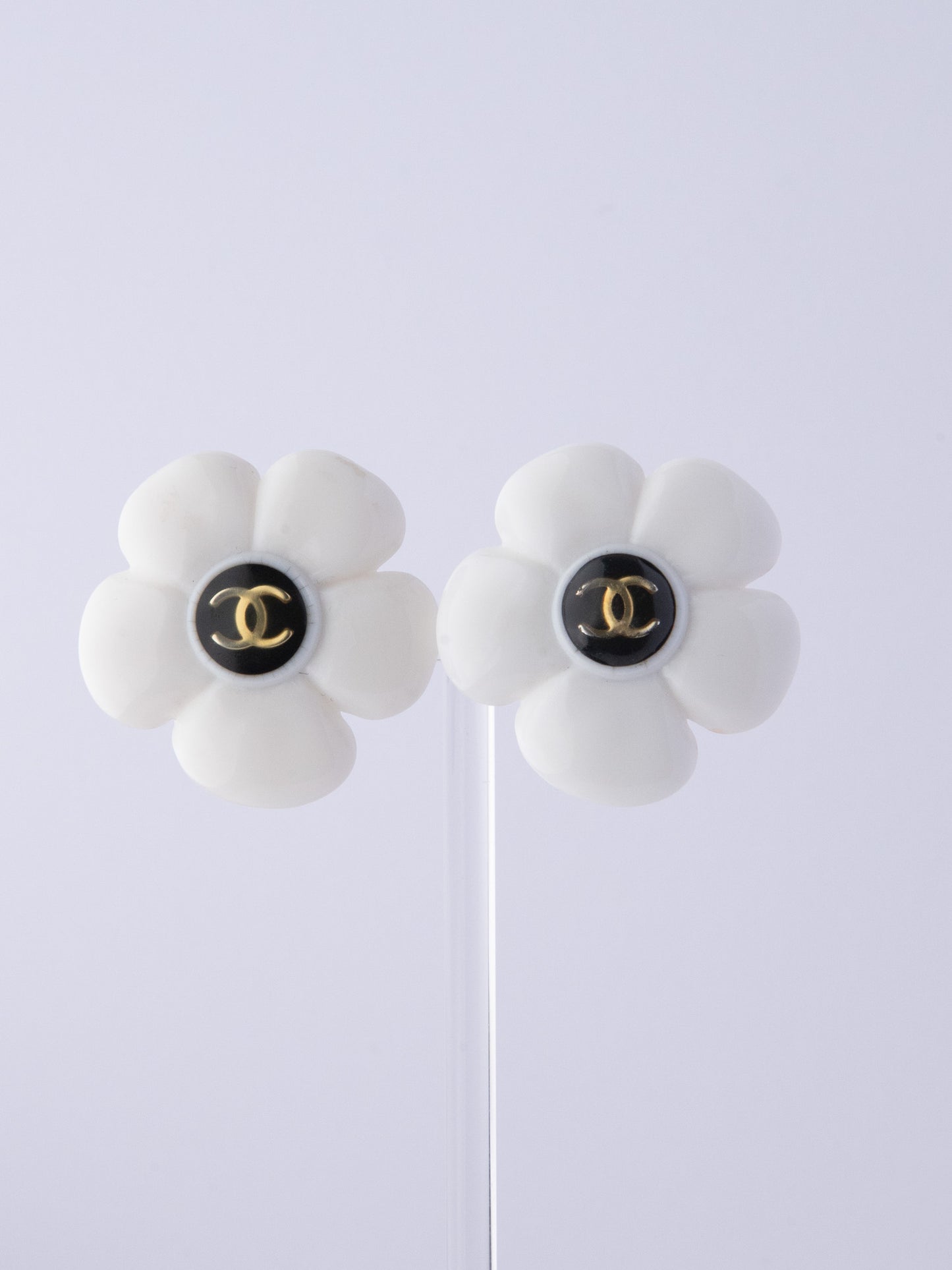 <tc>Chanel Coco Mark Camellia Earrings</tc>