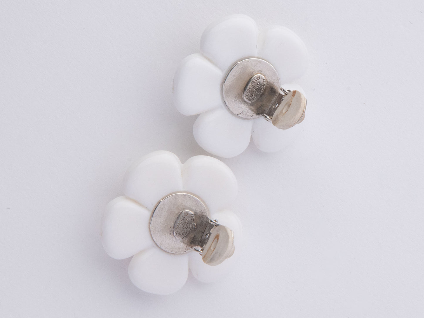 <tc>Chanel Coco Mark Camellia Earrings</tc>