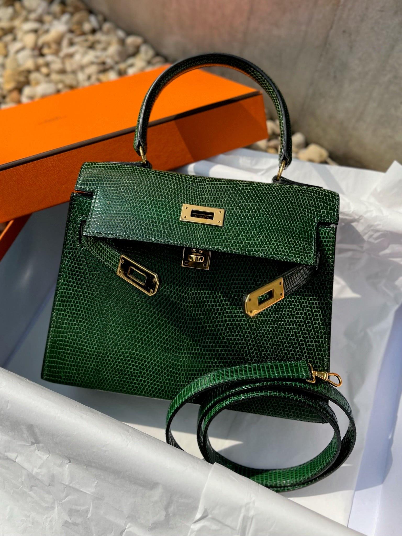 Hermes Mini Kelly 20 2WAY Handbag ◯T: 1990 Gold Hardware Lizard Green –  Paradise vintage