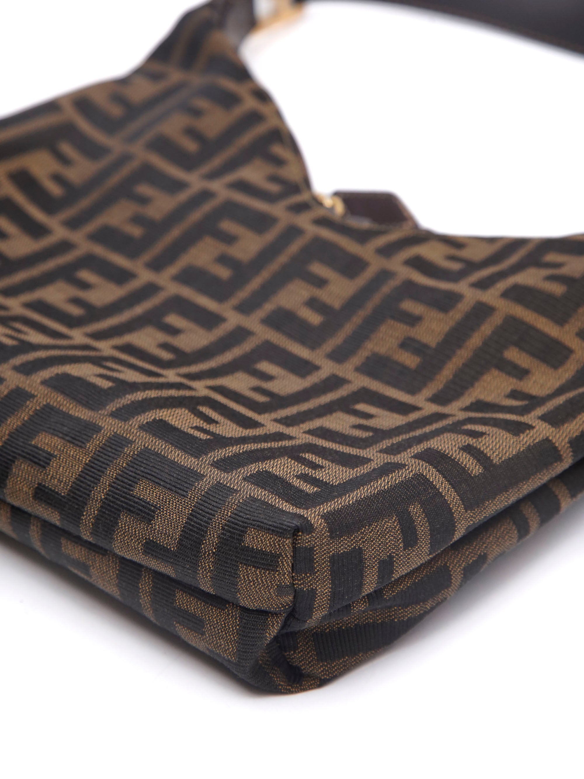 フェンディ FENDI ショルダーバッグ ズッカ柄 ナイロン×レザー ダーク 