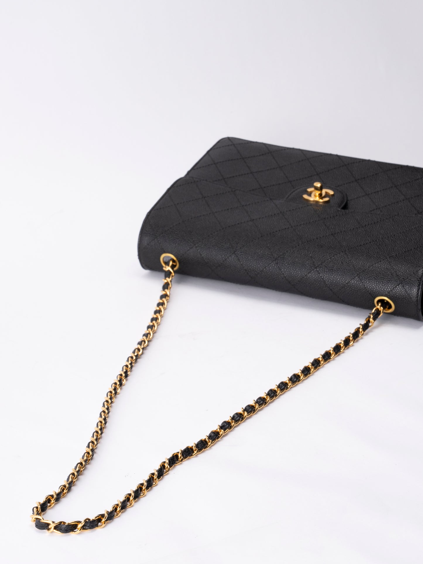 シャネル マトラッセ チェーンショルダーバッグ キャビアスキン ブラック ゴールド金具