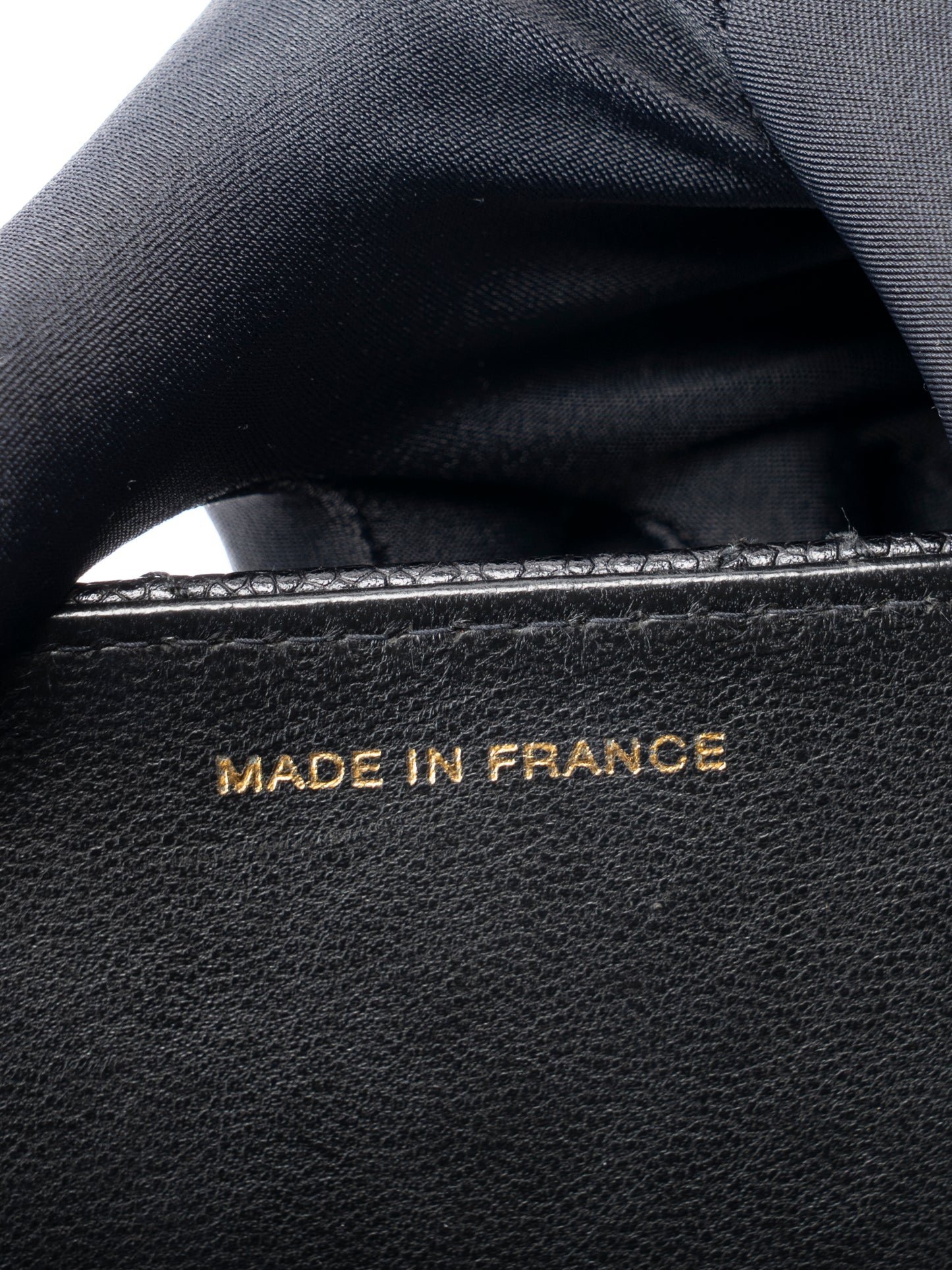 シャネル マトラッセ チェーンショルダーバッグ キャビアスキン ブラック ゴールド金具