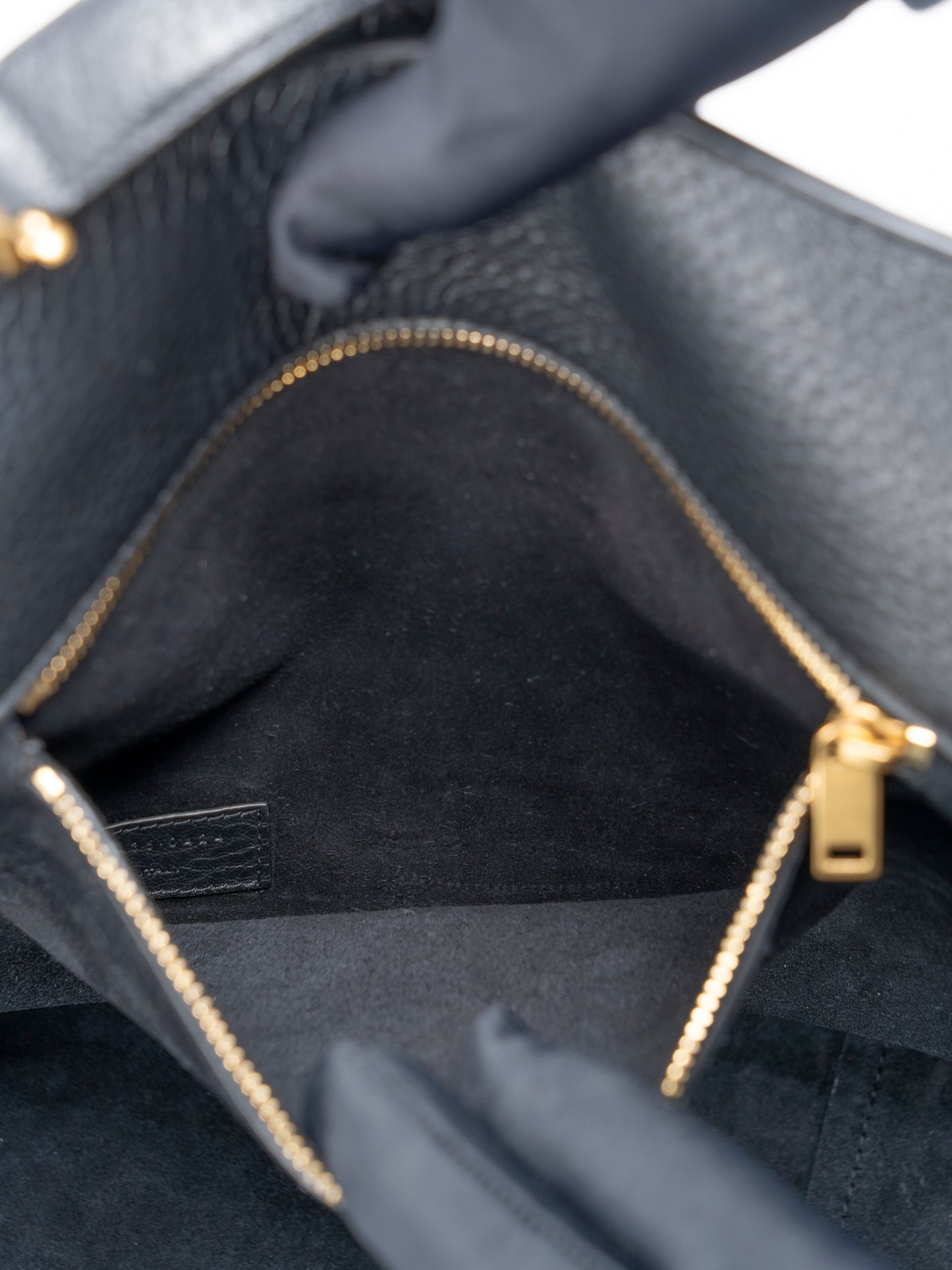 サンローラン LE 5 A 7 BEA トートバッグ ソフトディアスキン ブラック ゴールド金具