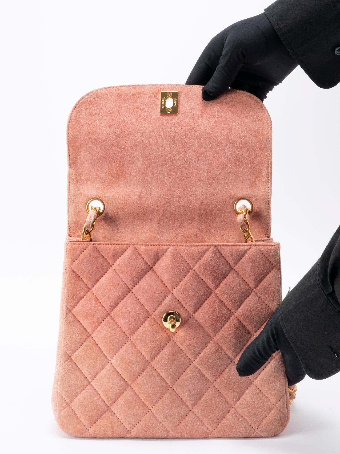 シャネル マトラッセ チェーンショルダーバッグ スエード ピンク ゴールド金具