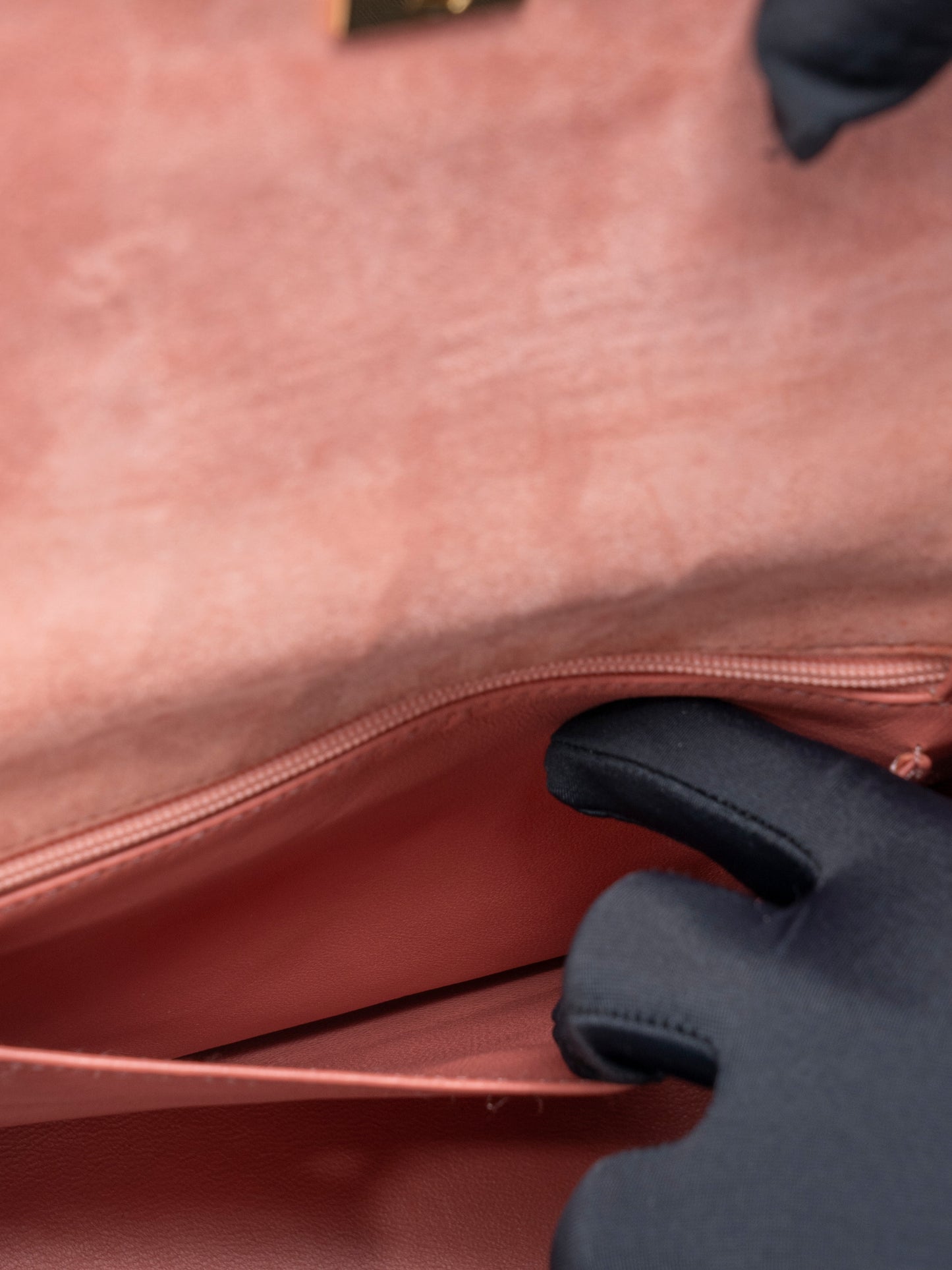 シャネル マトラッセ チェーンショルダーバッグ スエード ピンク ゴールド金具