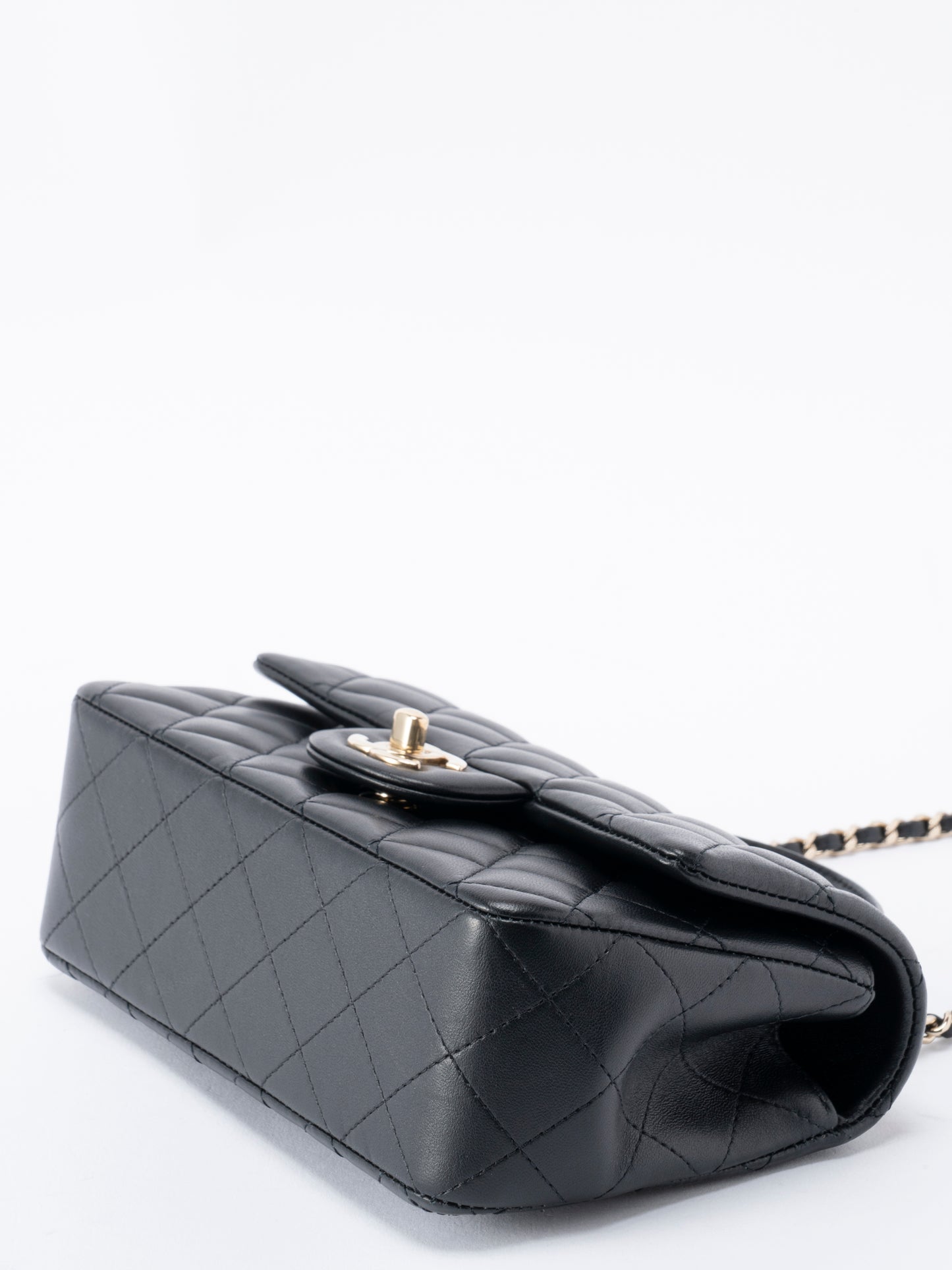 シャネル トップハンドル ミニフラップ 2WAYショルダーバッグ ラムスキン ブラック ゴールド金具