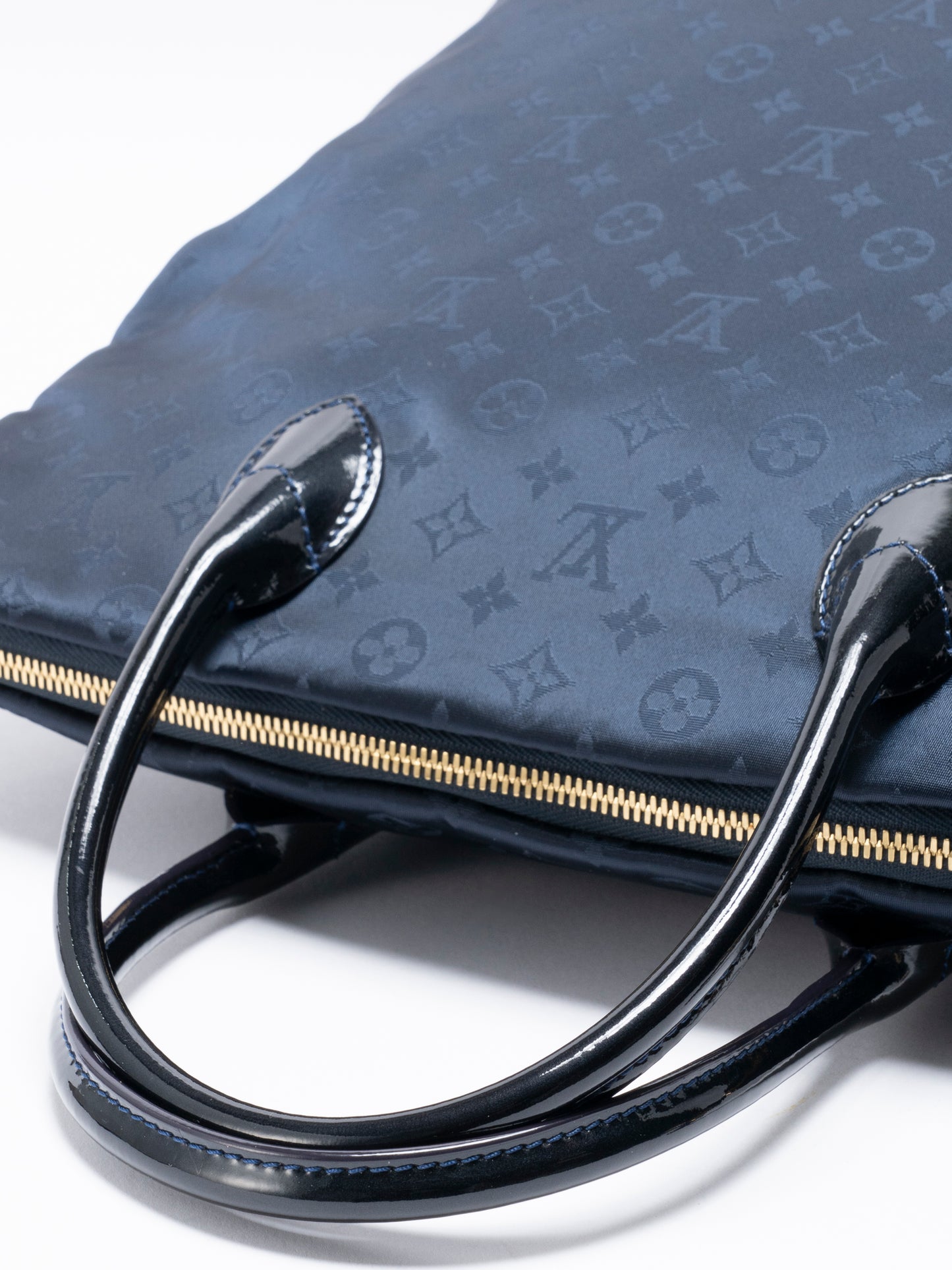 ルイ・ヴィトン M93842 ロックイットヴェルティ ハンドバッグ モノグラムデジュール ネイビー ゴールド金具