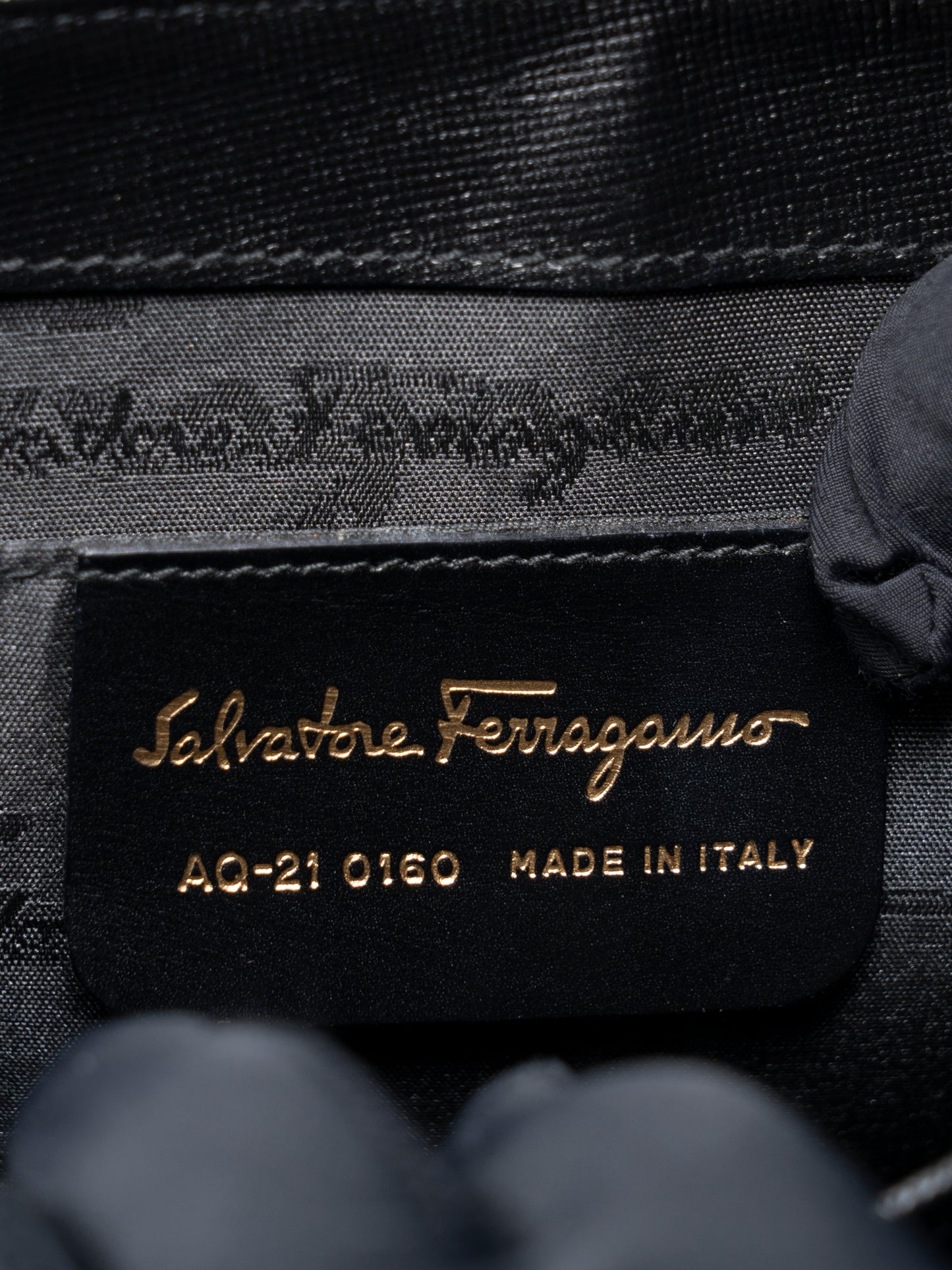 フェラガモ ガンチーニ 2WAY ショルダーバッグ レザー ブラック ゴールド金具