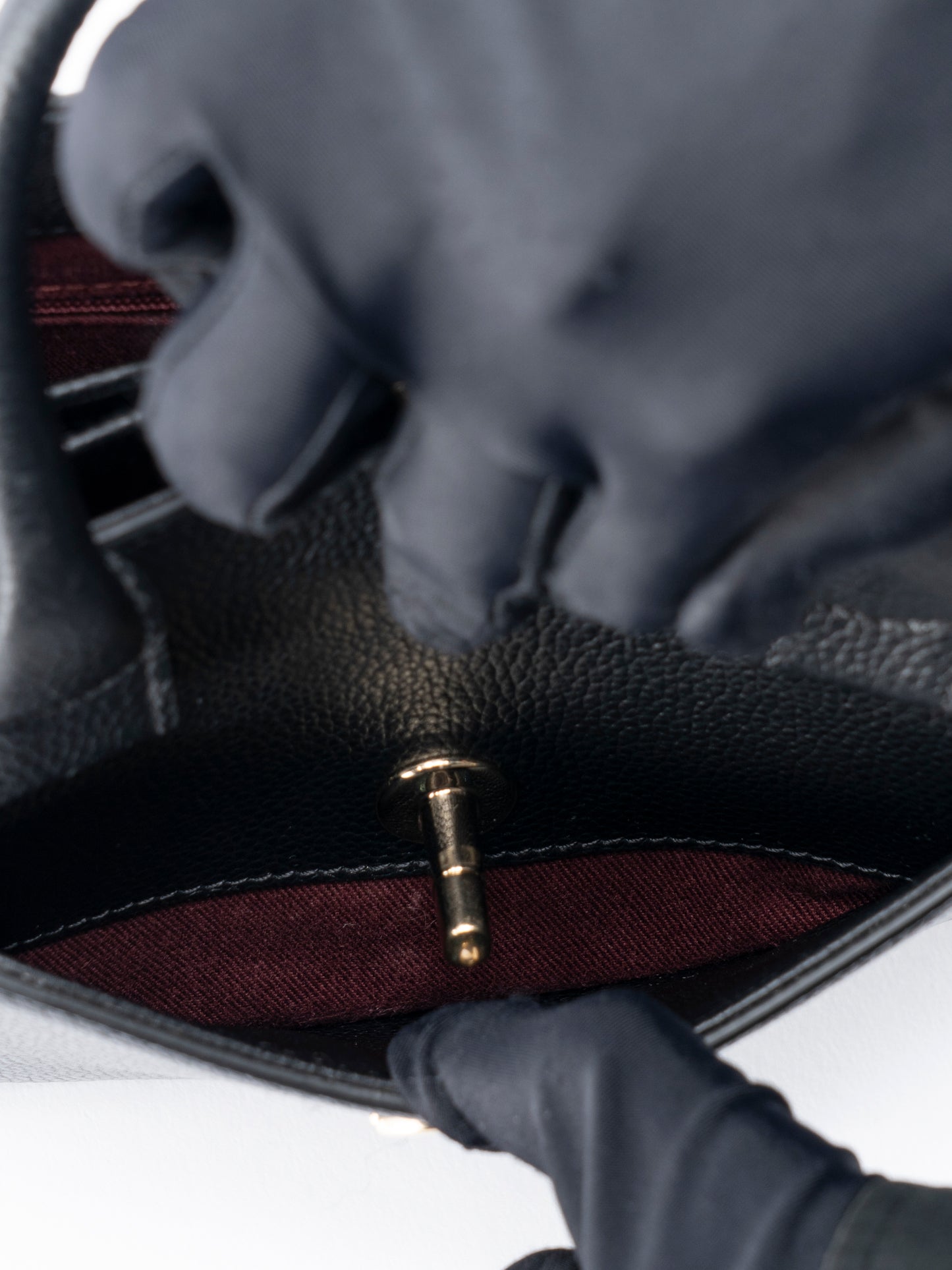 シャネル ネオエグゼクティブ 2WAYトートバッグ キャビアスキン ブラック ゴールド金具