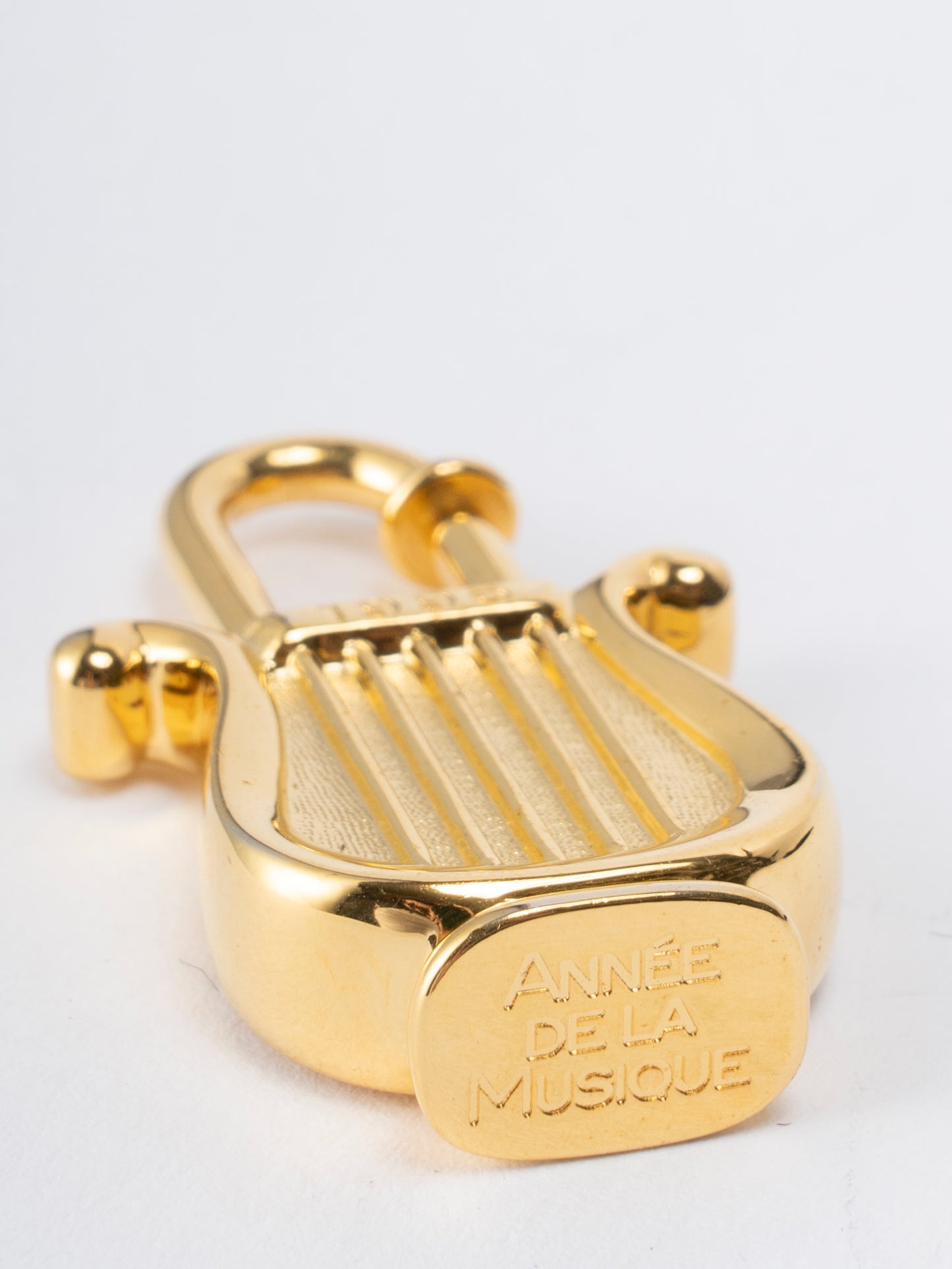 エルメス ハープモチーフ チャーム 金メッキ ゴールド