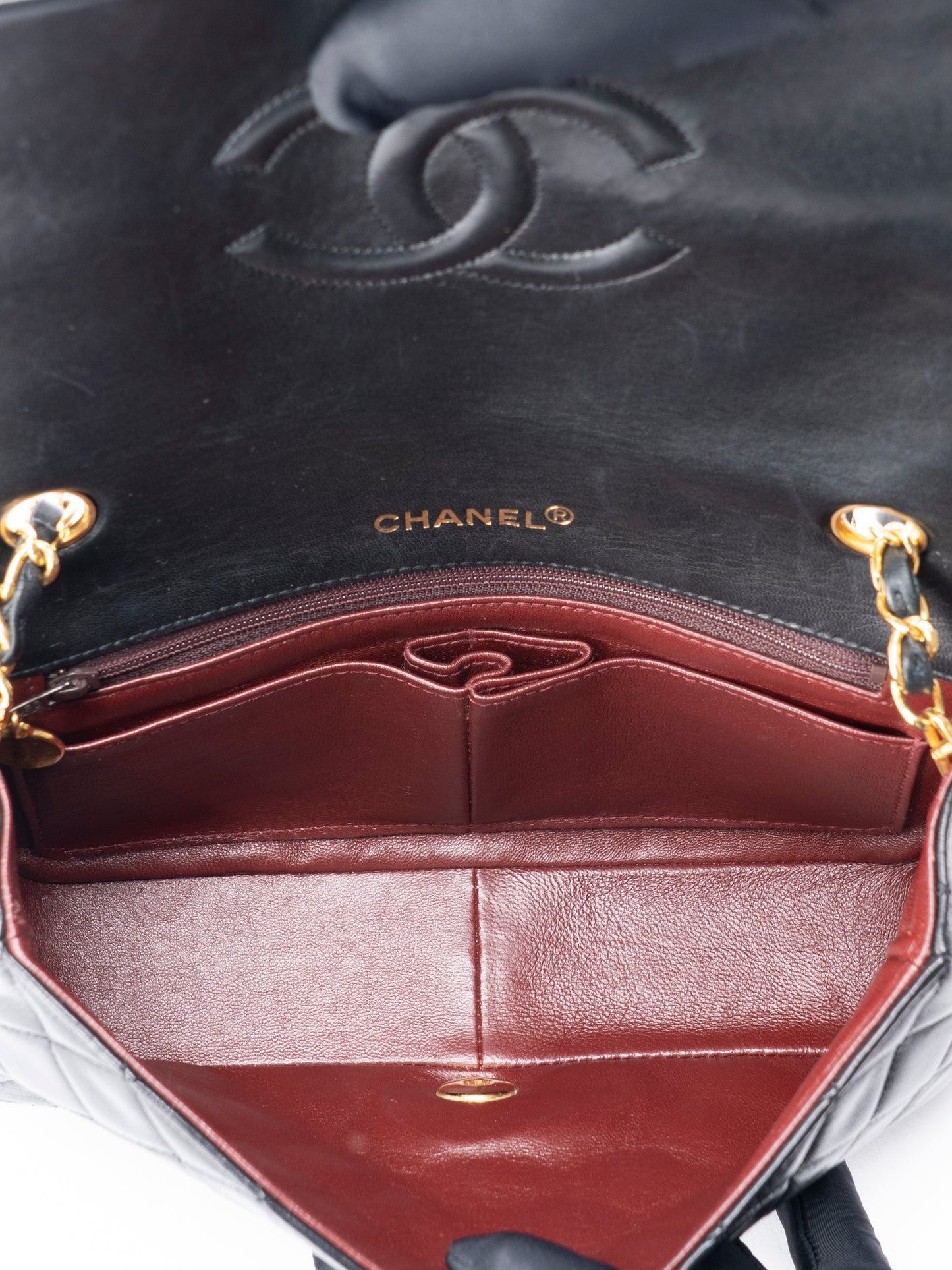 シャネル マトラッセ フルフラップ チェーンショルダーバッグ ラムスキン ブラック ゴールド金具