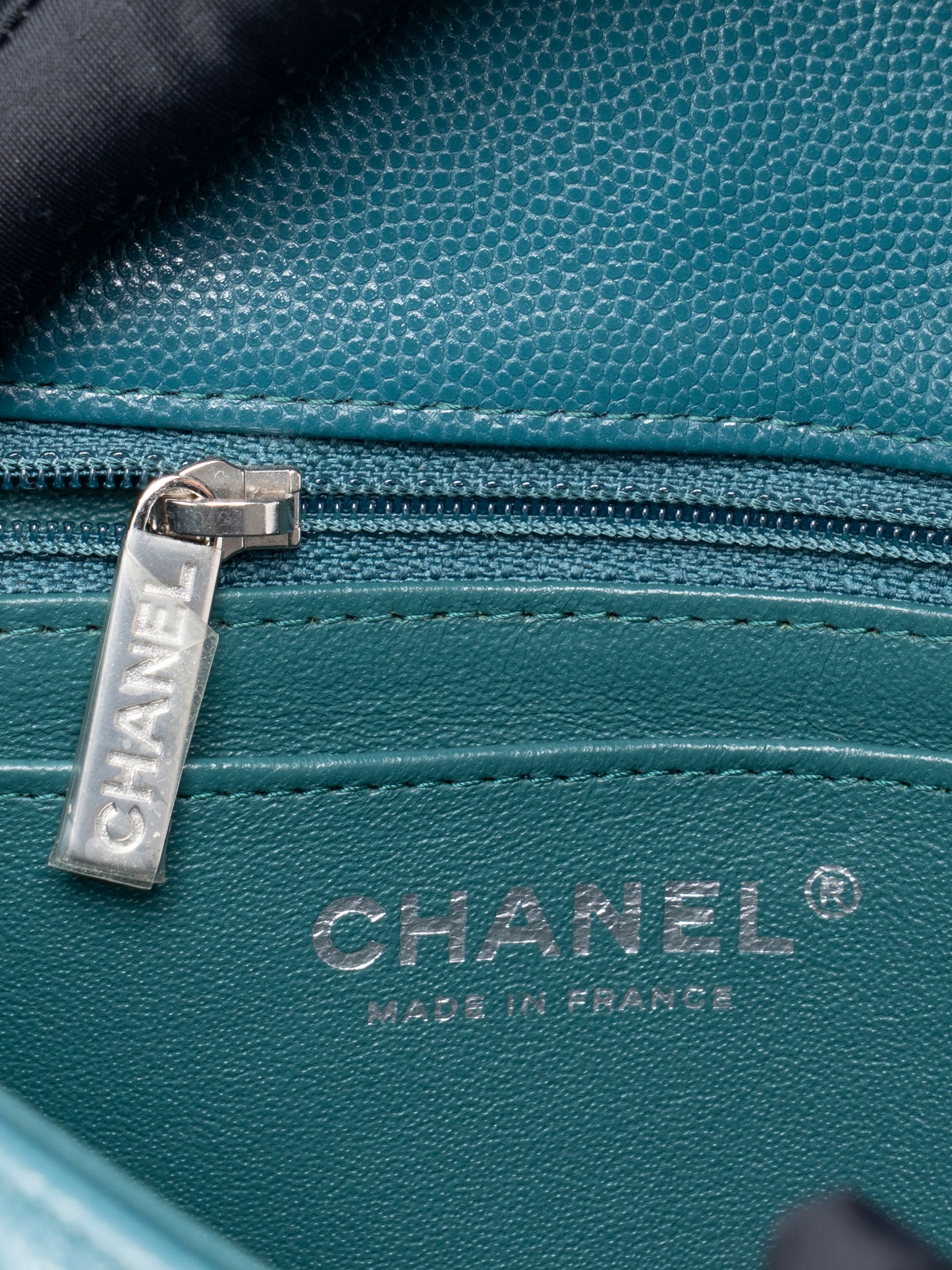 シャネル ミニマトラッセ20 チェーンショルダーバッグ キャビアスキン ダークグリーン シルバー金具