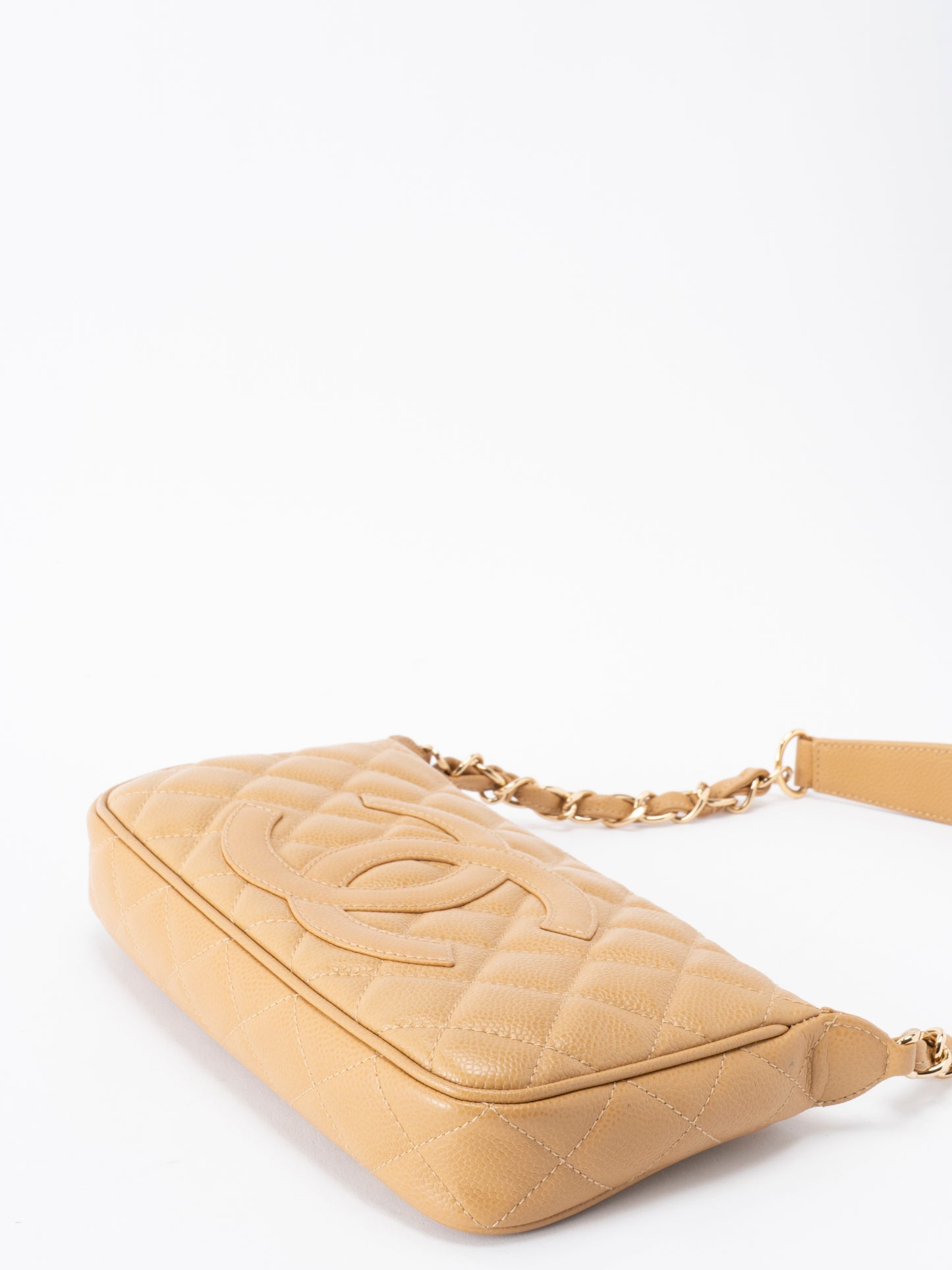 シャネル マトラッセ チェーンショルダーバッグ キャビアスキン ベージュ ゴールド金具