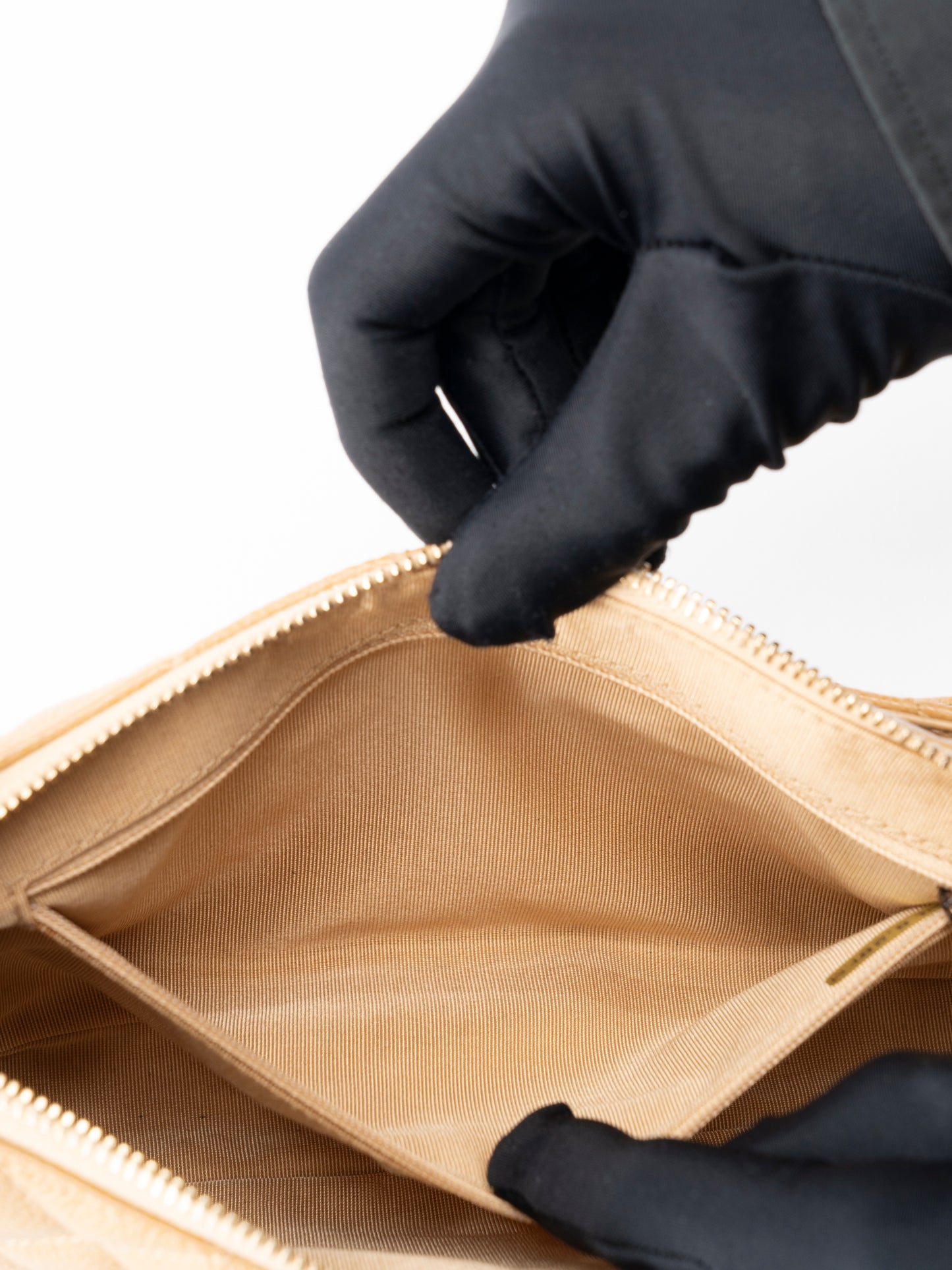 シャネル マトラッセ チェーンショルダーバッグ キャビアスキン ベージュ ゴールド金具