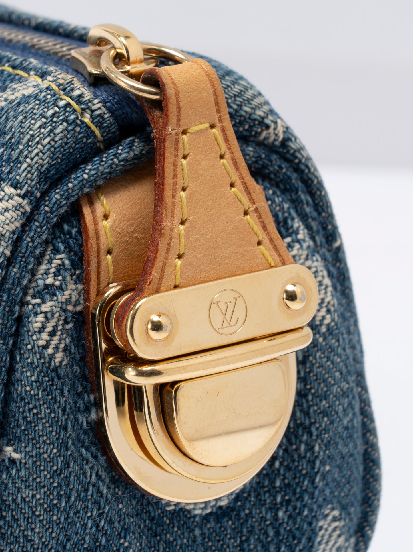ルイ・ヴィトン M95081 トゥルース スピーディPM ポーチ モノグラムデニム ブルー ゴールド金具