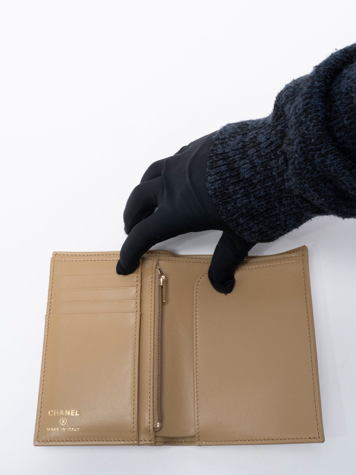シャネル ココマーク 財布 ランダムシリアル キャビアスキン ベージュ ゴールド金具