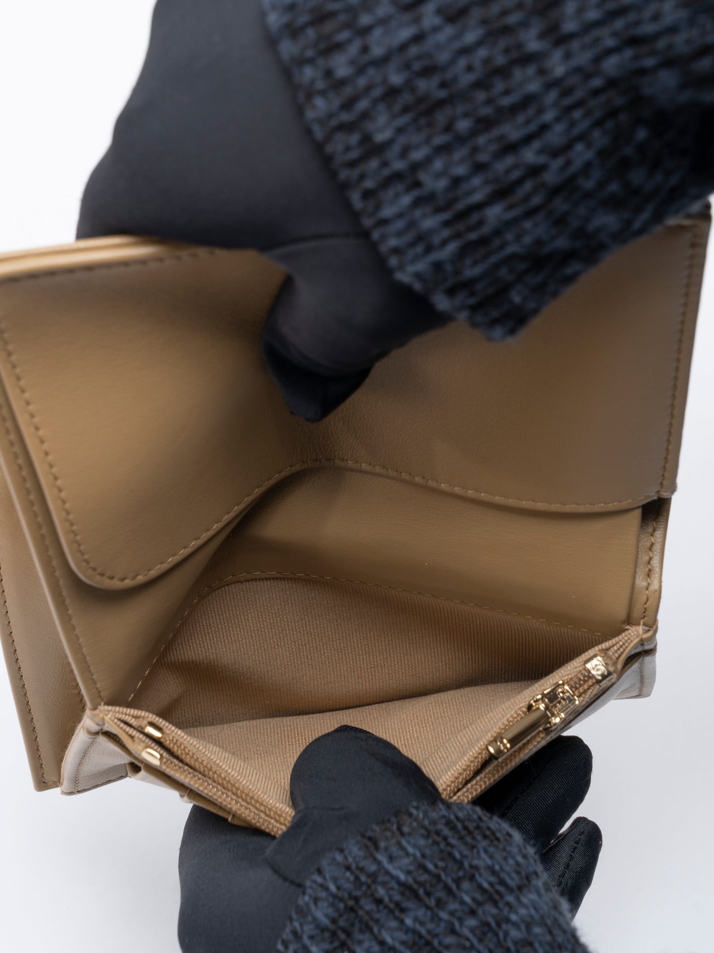 シャネル ココマーク 財布 ランダムシリアル キャビアスキン ベージュ ゴールド金具