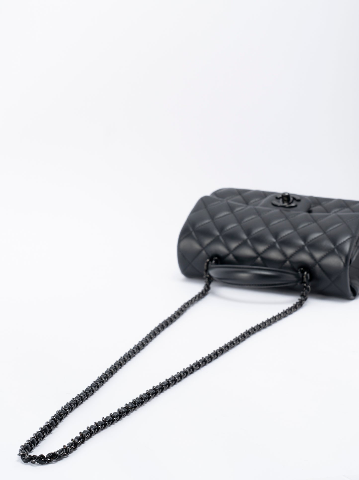 シャネル トップハンドル ミニフラップ シリアルプレート 2WAYショルダーバッグ ラムスキン ブラック ブラック金具