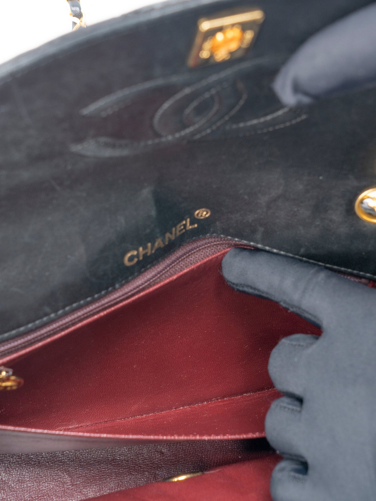 シャネル マトラッセ シングルフラップ チェーンショルダーバッグ ラムスキン ブラック ゴールド金具