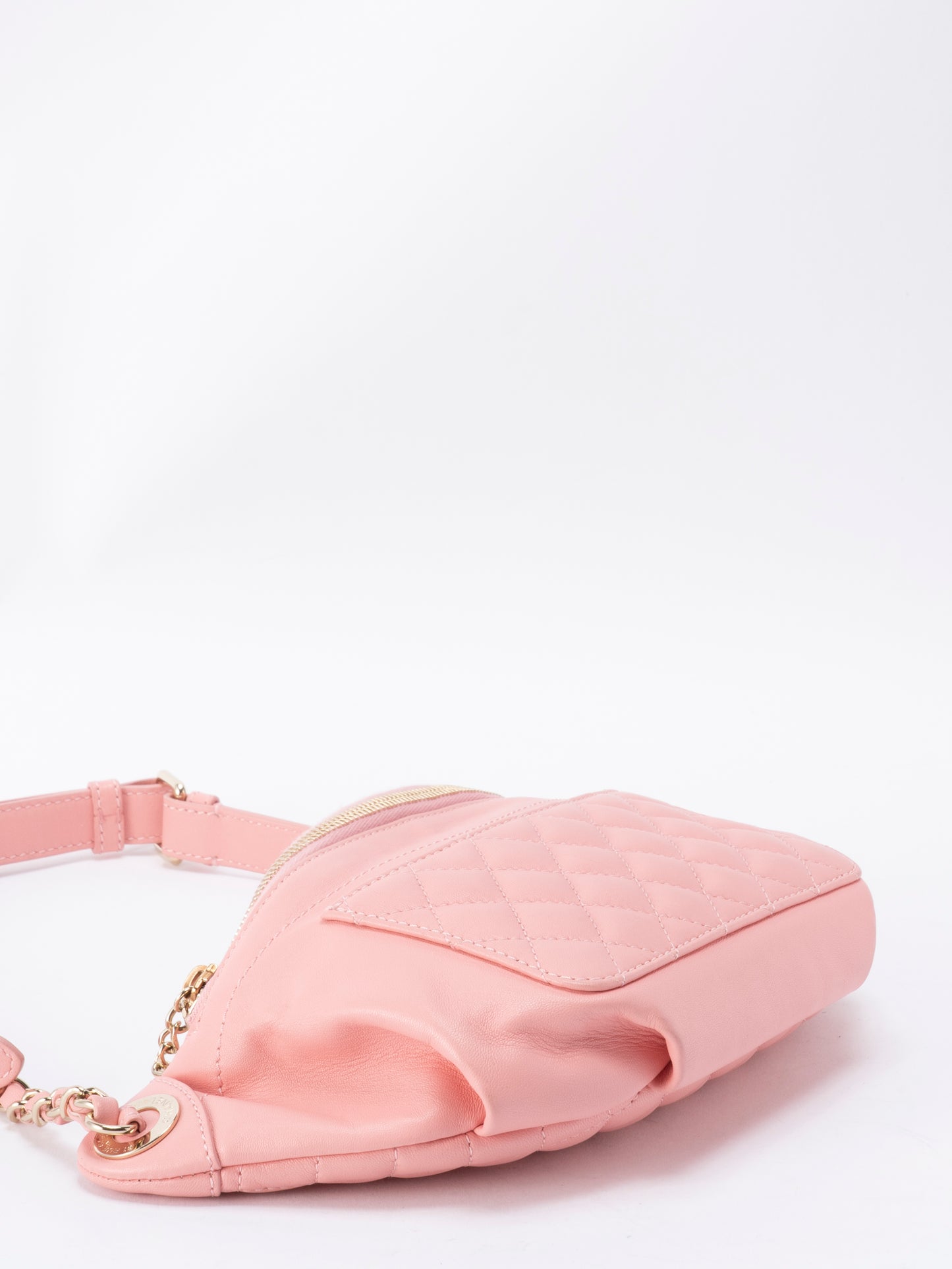 シャネル マトラッセ ウエストバッグ ラムスキン ピンク ゴールド金具