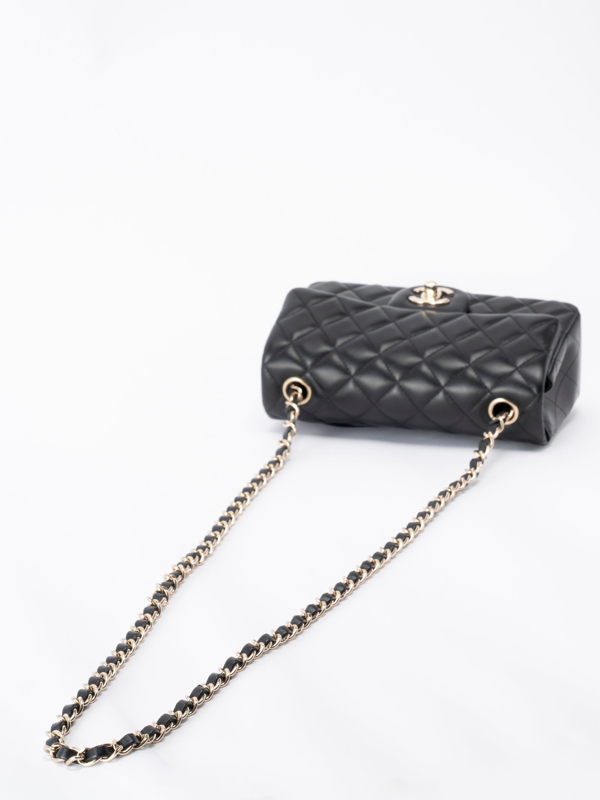 【良品】CHANEL（シャネル）マトラッセ20　チェーンショルダーバッグ CHANEL シャネル マトラッセ 20 チェーンショルダーバッグ 7桁1