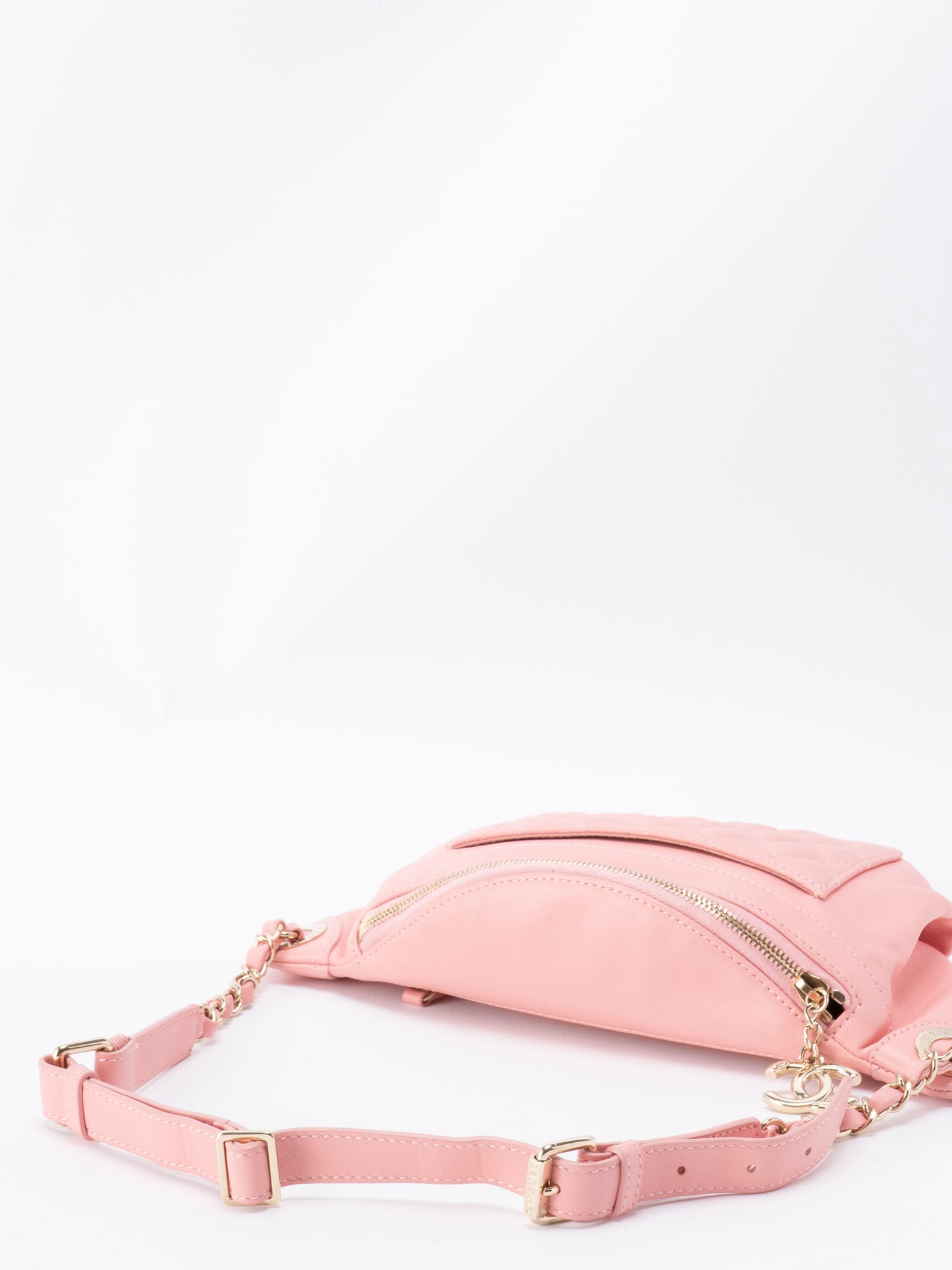 シャネル マトラッセ ウエストバッグ ラムスキン ピンク ゴールド金具