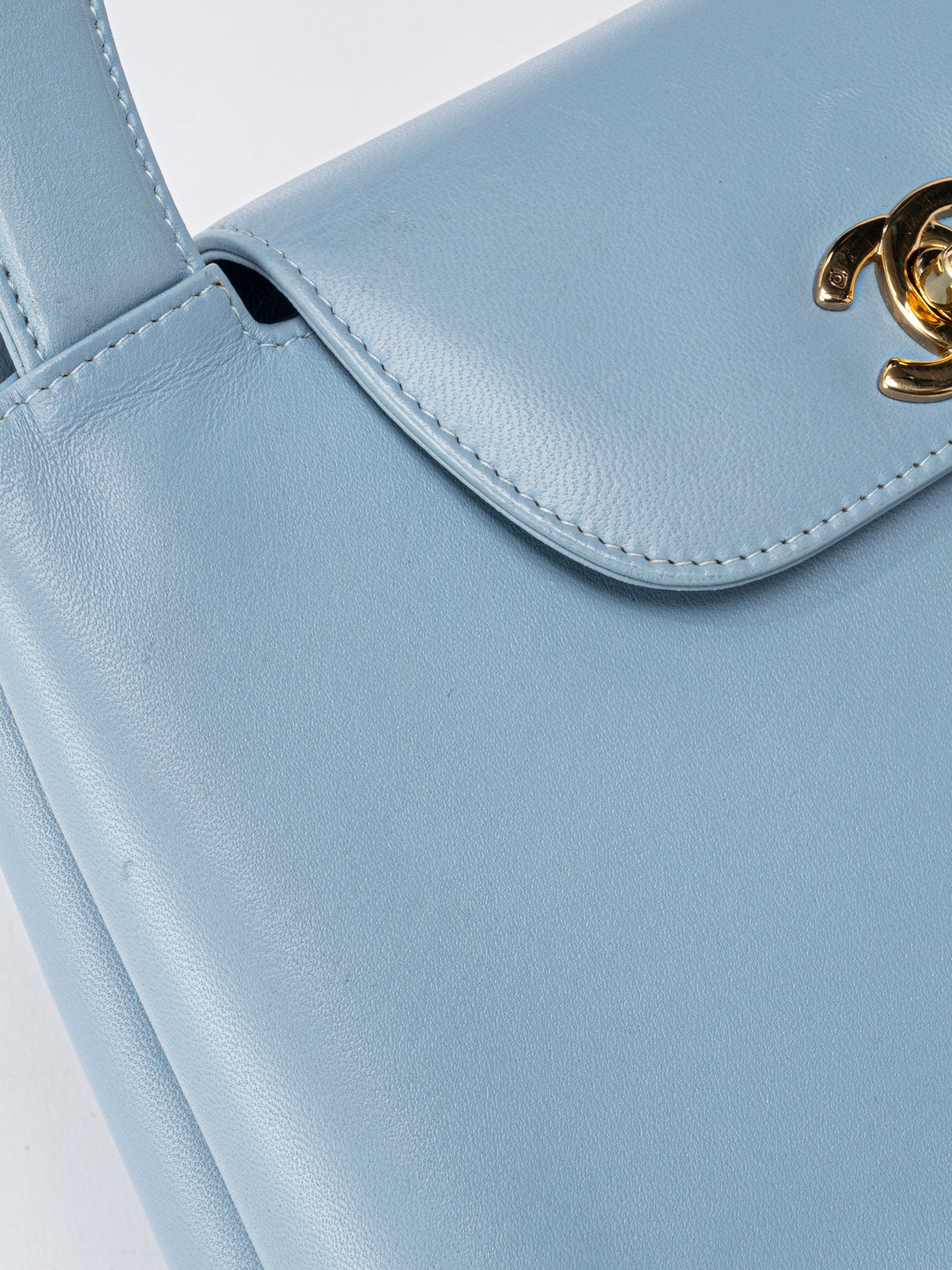 シャネル ココマーク ハンドバッグ ラムスキン ライトブルー ゴールド金具