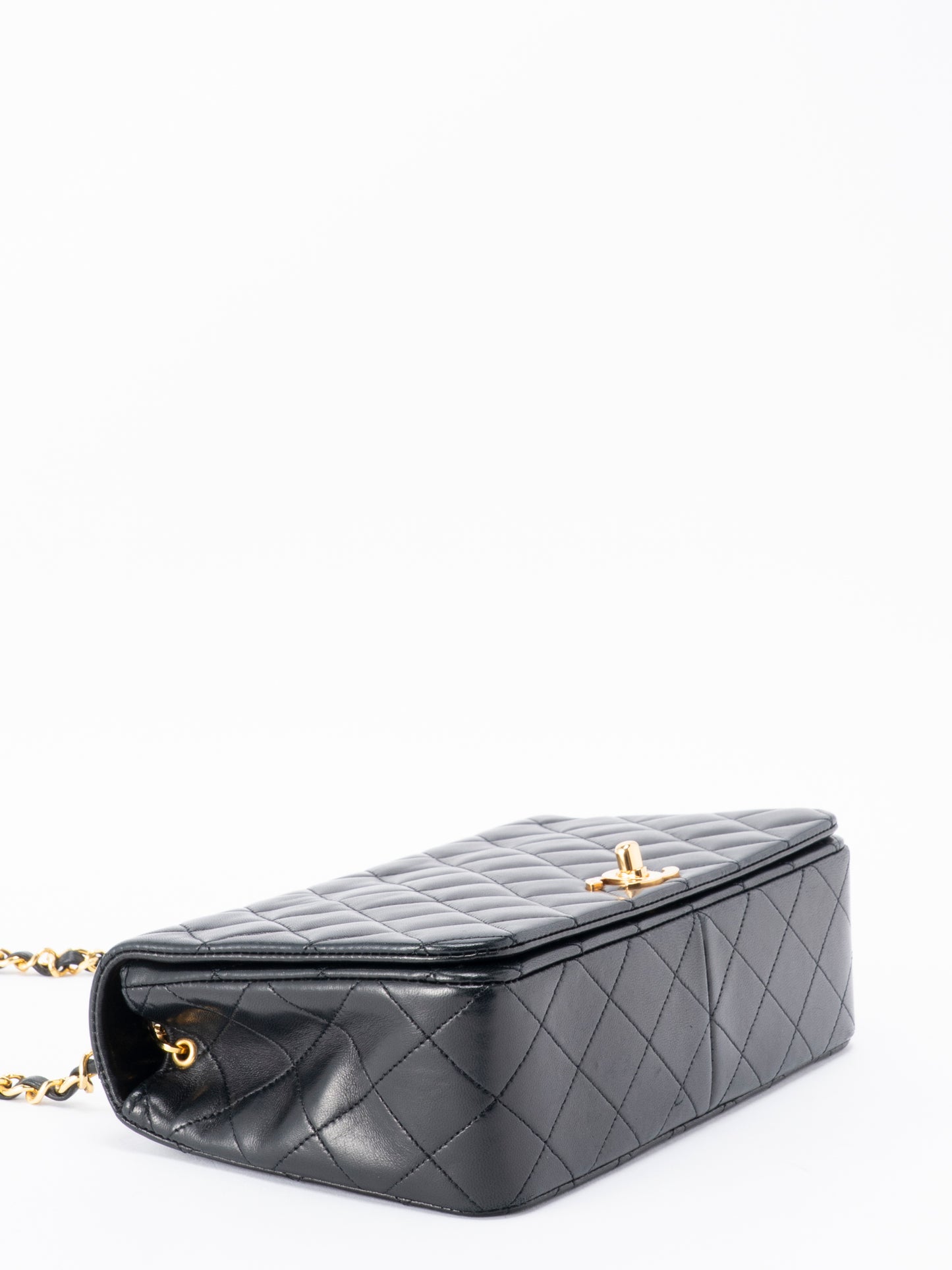 シャネル マトラッセ フルフラップ チェーンショルダーバッグ ラムスキン ブラック ゴールド金具