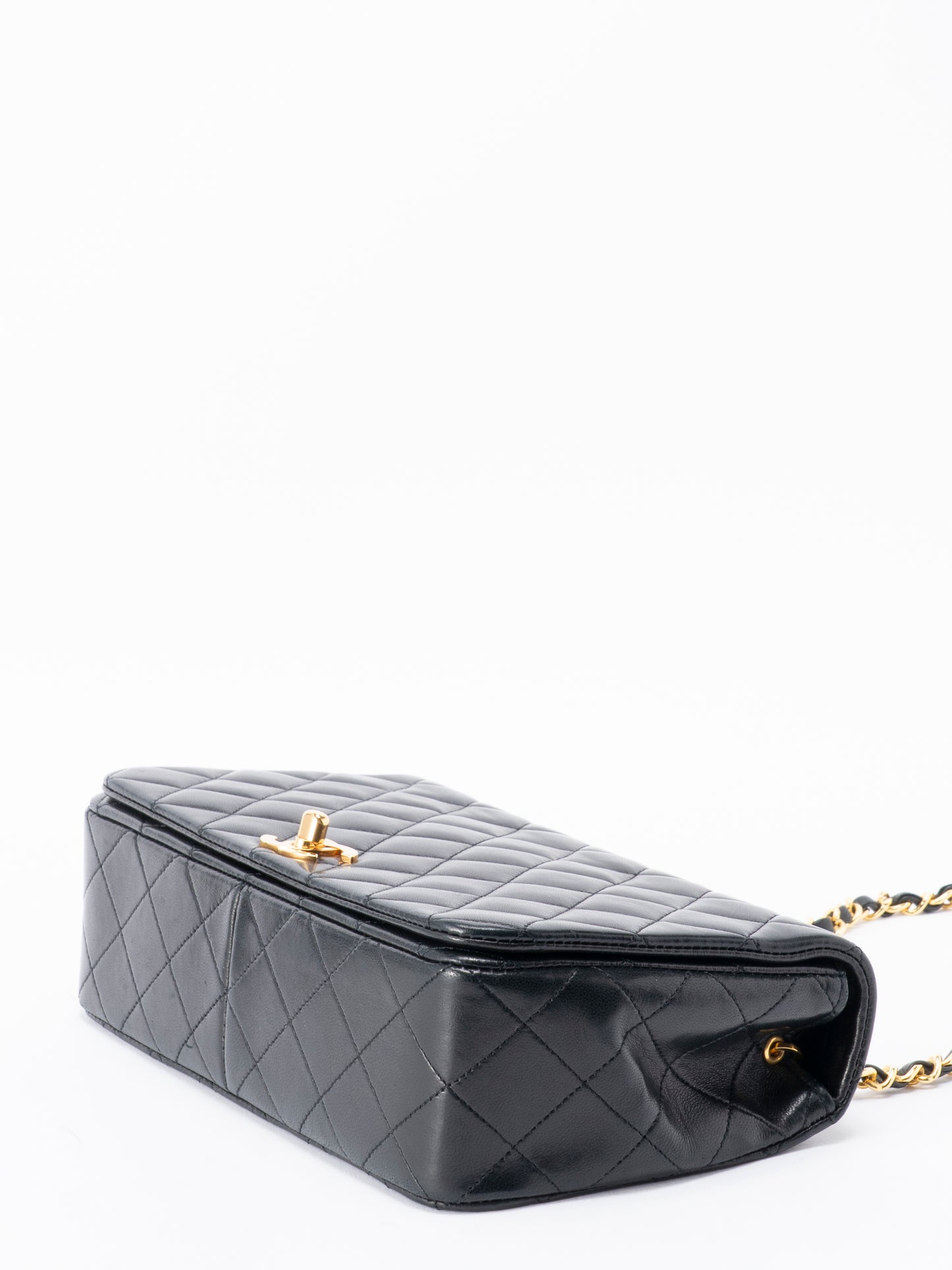 シャネル マトラッセ フルフラップ チェーンショルダーバッグ ラムスキン ブラック ゴールド金具