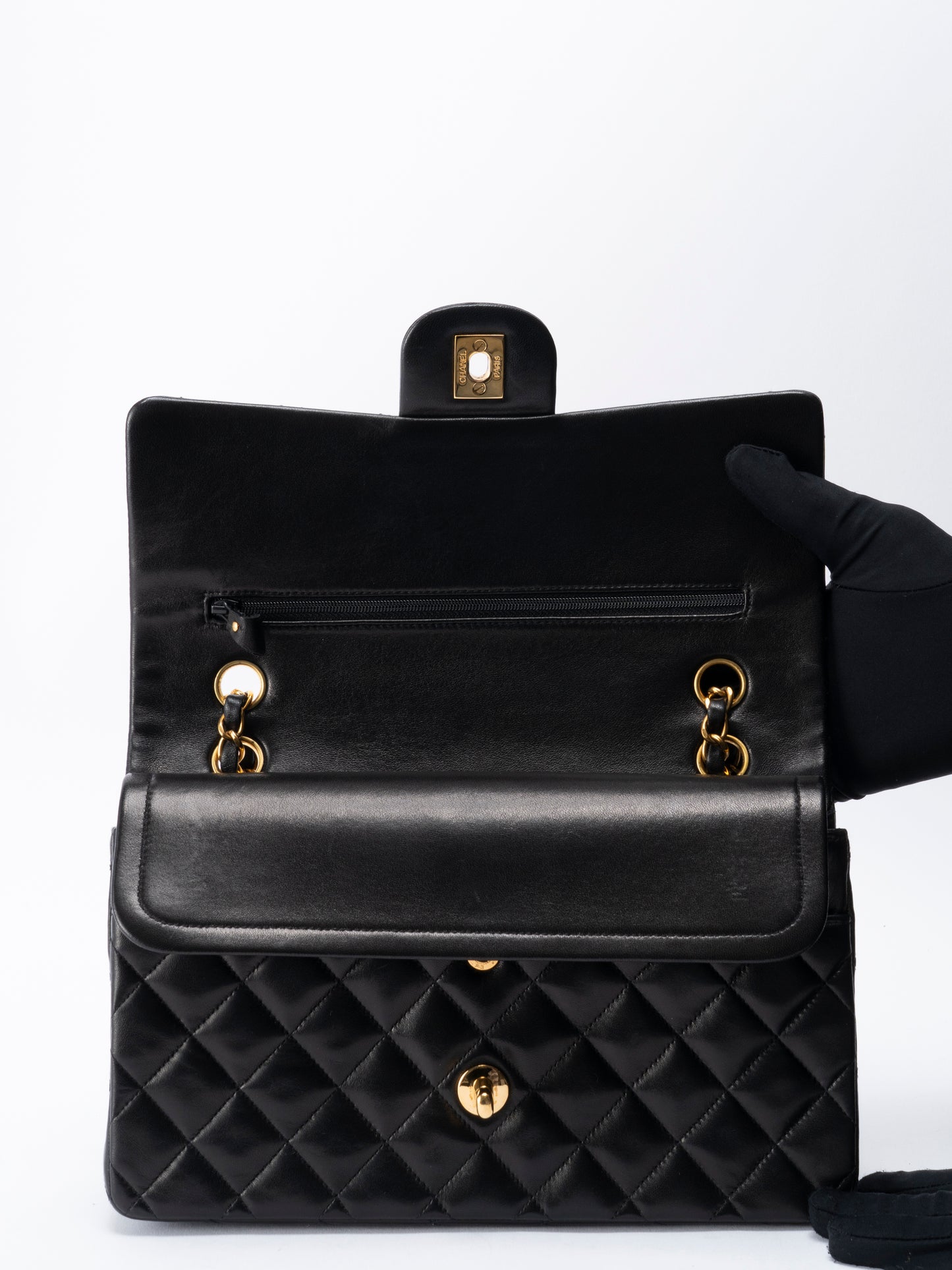 シャネル Wフラップ マトラッセ25 チェーンショルダー バッグ ラムスキン ブラック ゴールド金具