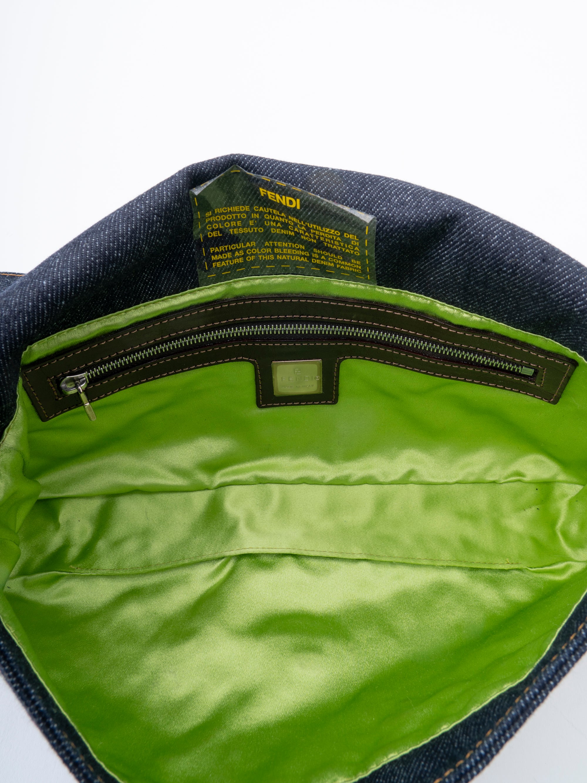 フェンディ マンマバケット 刺繍ショルダーバッグ デニム ネイビー シルバー金具