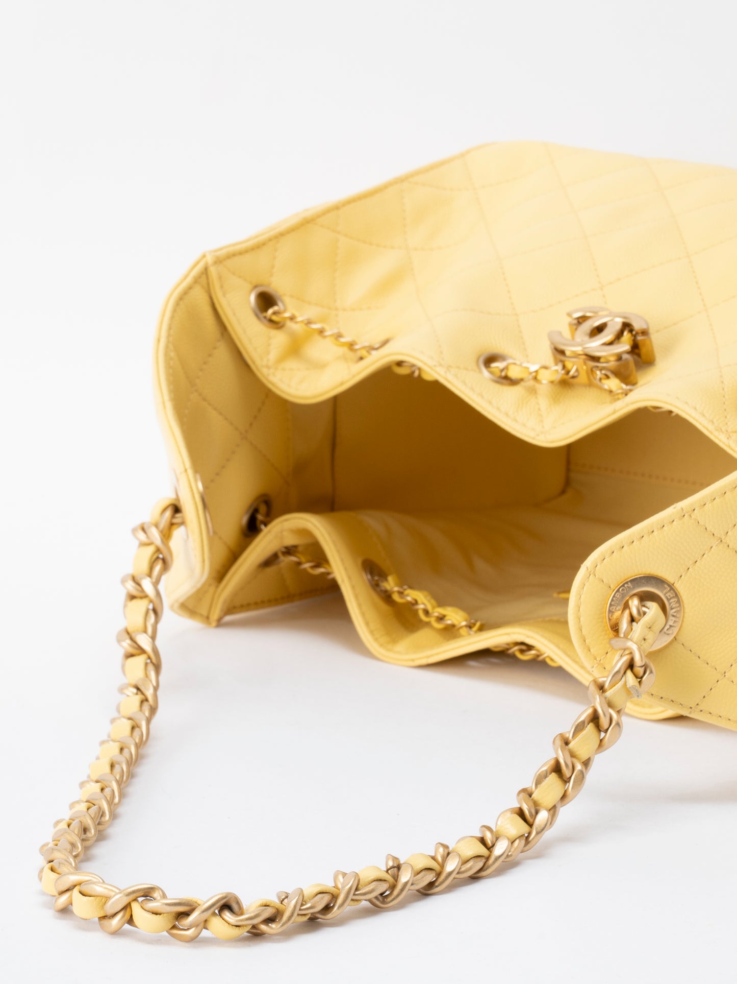 シャネル シャネル25 スモール チェーンショルダーバッグシリアルプレート キャビアスキン イエロー ゴールド金具
