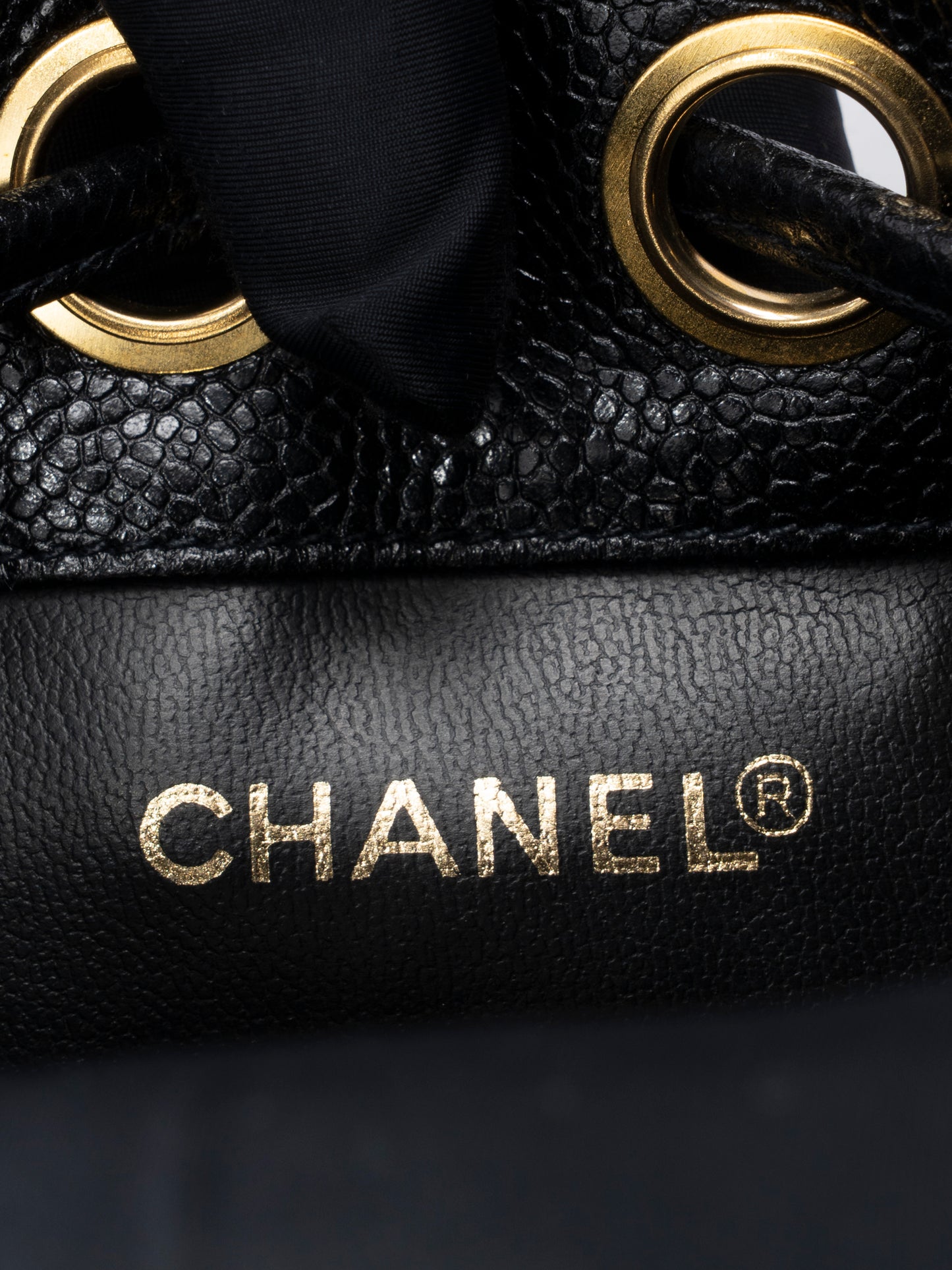 シャネル デカココ 巾着 チェーンショルダーバッグ キャビアスキン ブラック ゴールド金具
