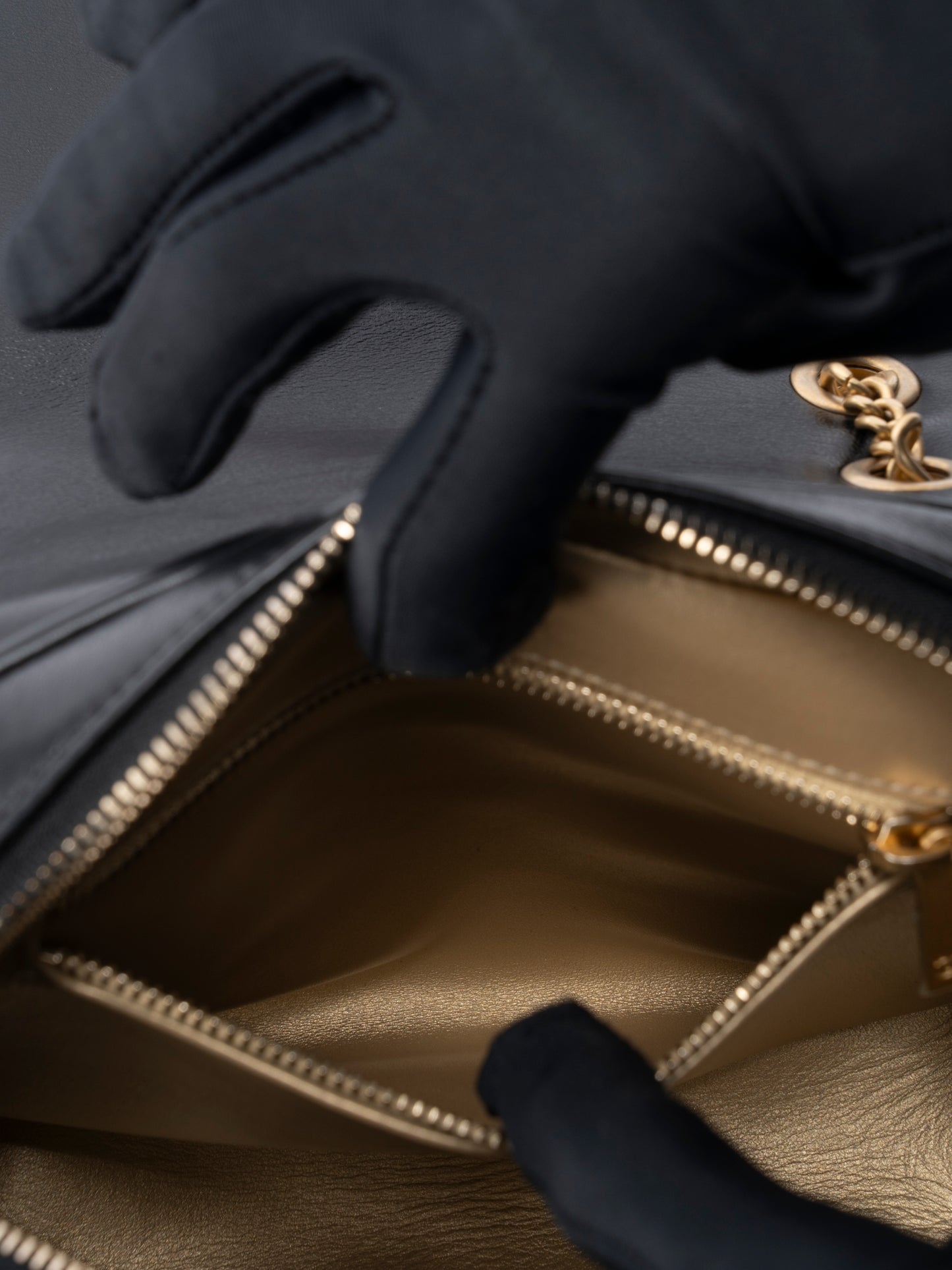 シャネル マトラッセ シリアルプレート 2WAYチェーンリュックサック ラムスキン ブラック ゴールド金具