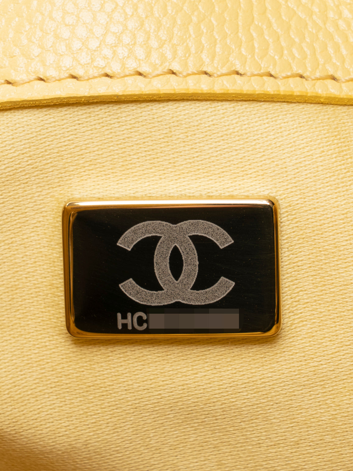 シャネル シャネル25 スモール チェーンショルダーバッグシリアルプレート キャビアスキン イエロー ゴールド金具
