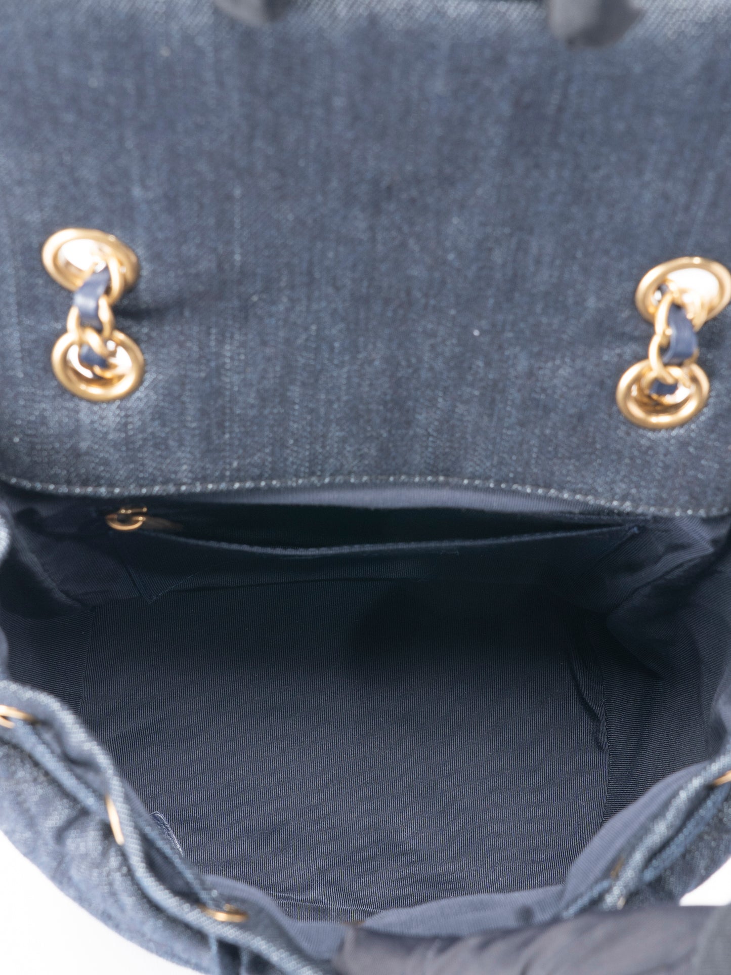 シャネル マトラッセ チェーンリュックサック デニム ネイビー ゴールド金具