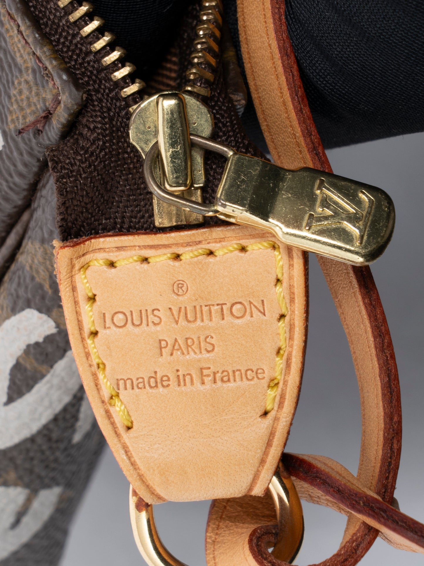 ルイ・ヴィトン M92192  グラフィティ ポシェット アクセサリーポーチ モノグラムキャンバス ブラウン ゴールド金具