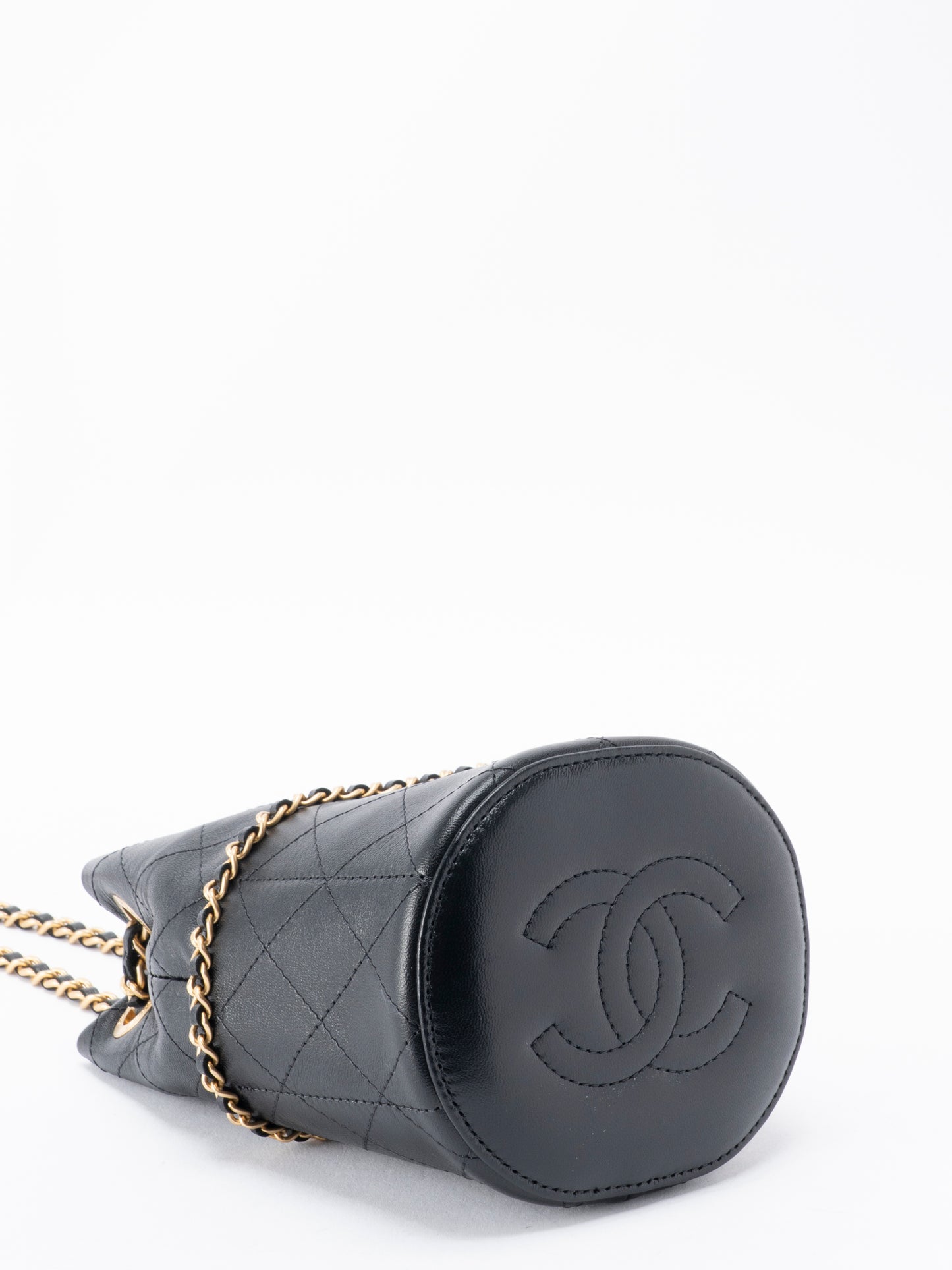 シャネル マトラッセ ランダムシリアル ミニ チェーンバゲットバッグ ラムスキン ブラック ゴールド金具