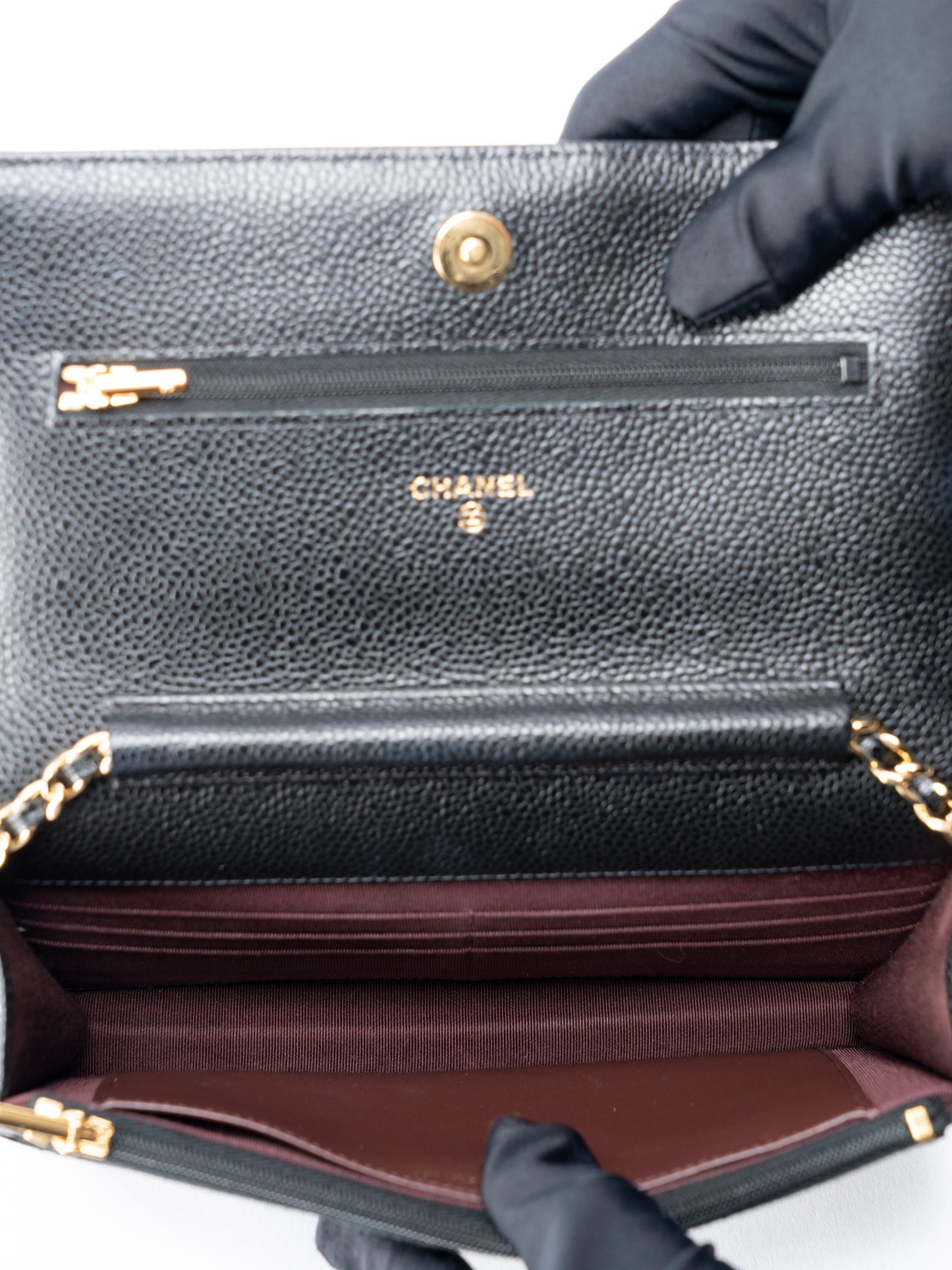 シャネル マトラッセ シリアルプレート チェーンウォレット キャビアスキン ブラック ゴールド金具