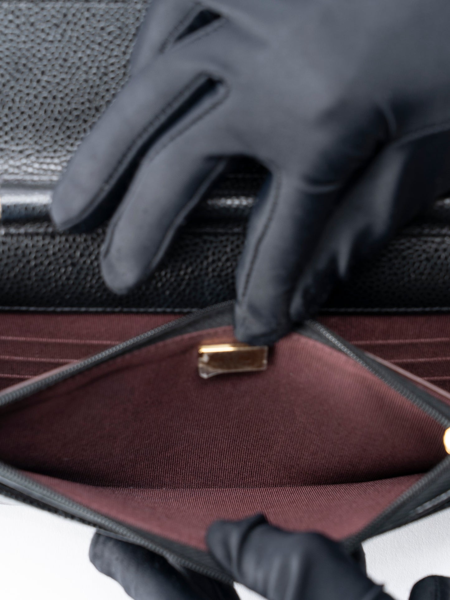 シャネル マトラッセ シリアルプレート チェーンウォレット キャビアスキン ブラック ゴールド金具