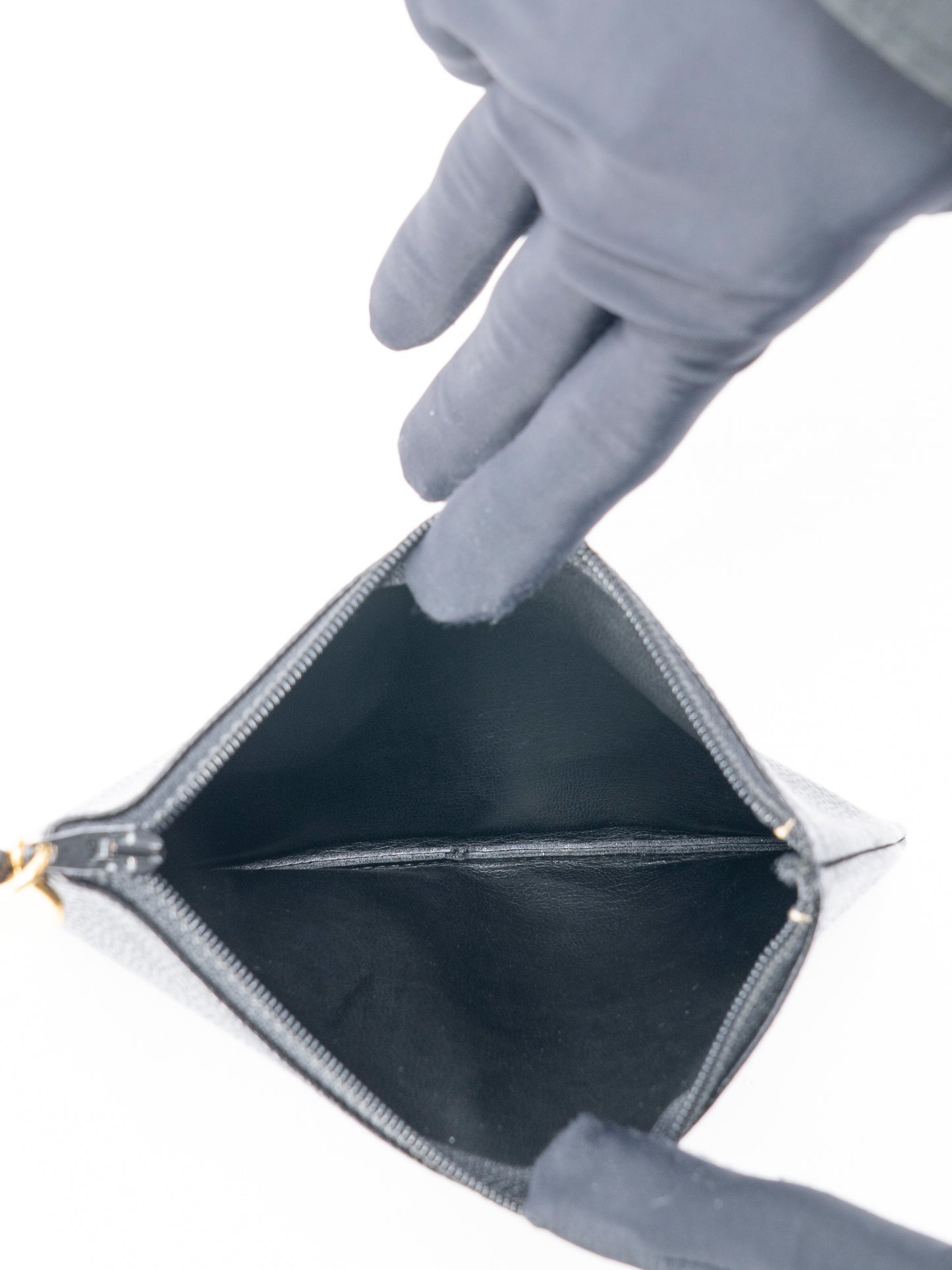 シャネル トリプルココ チェーンショルダーバッグ キャビアスキン ブラック ゴールド金具