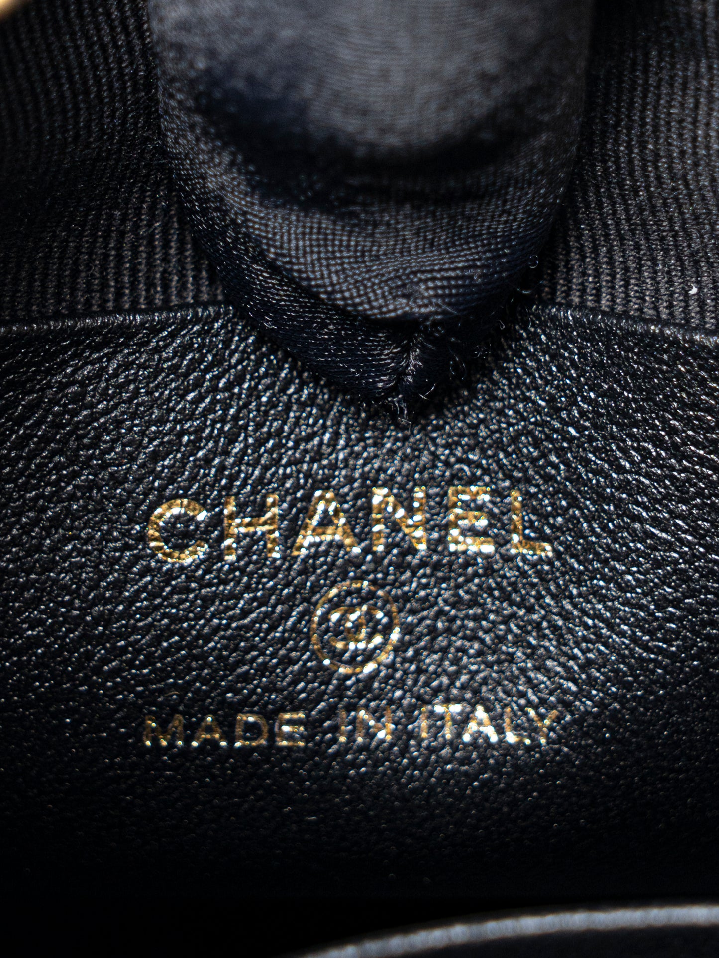 シャネル マトラッセ ランダムシリアル ミニ チェーンバゲットバッグ ラムスキン ブラック ゴールド金具