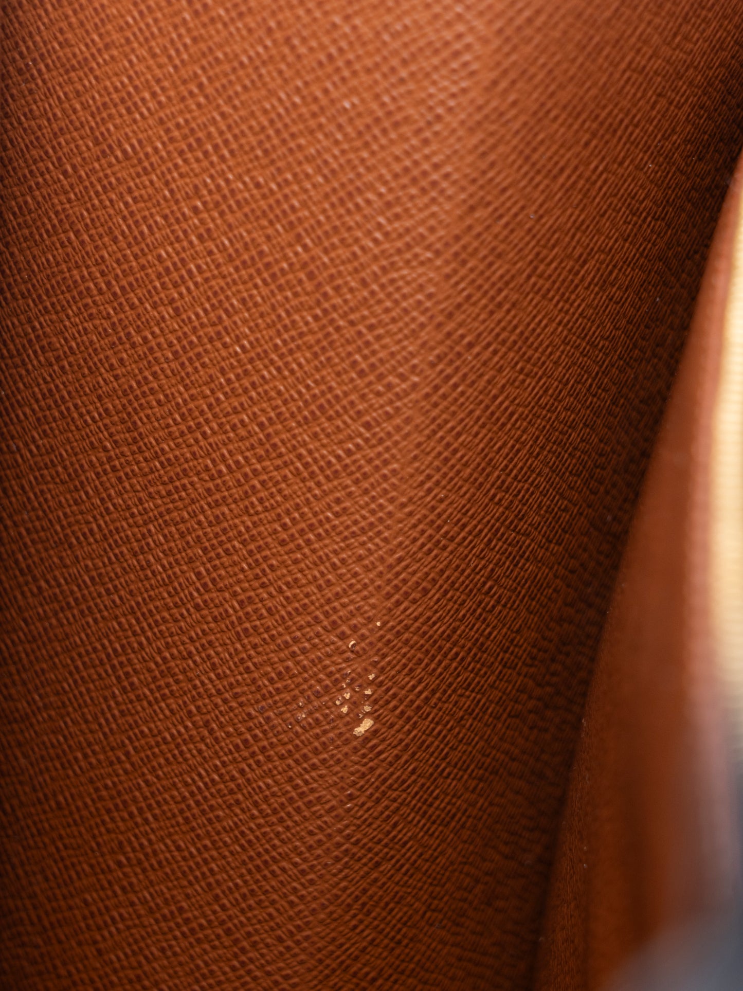 ルイ・ヴィトン M51185 モンソー28 ショルダーバッグ モノグラムキャンバス ブラウン ゴールド金具